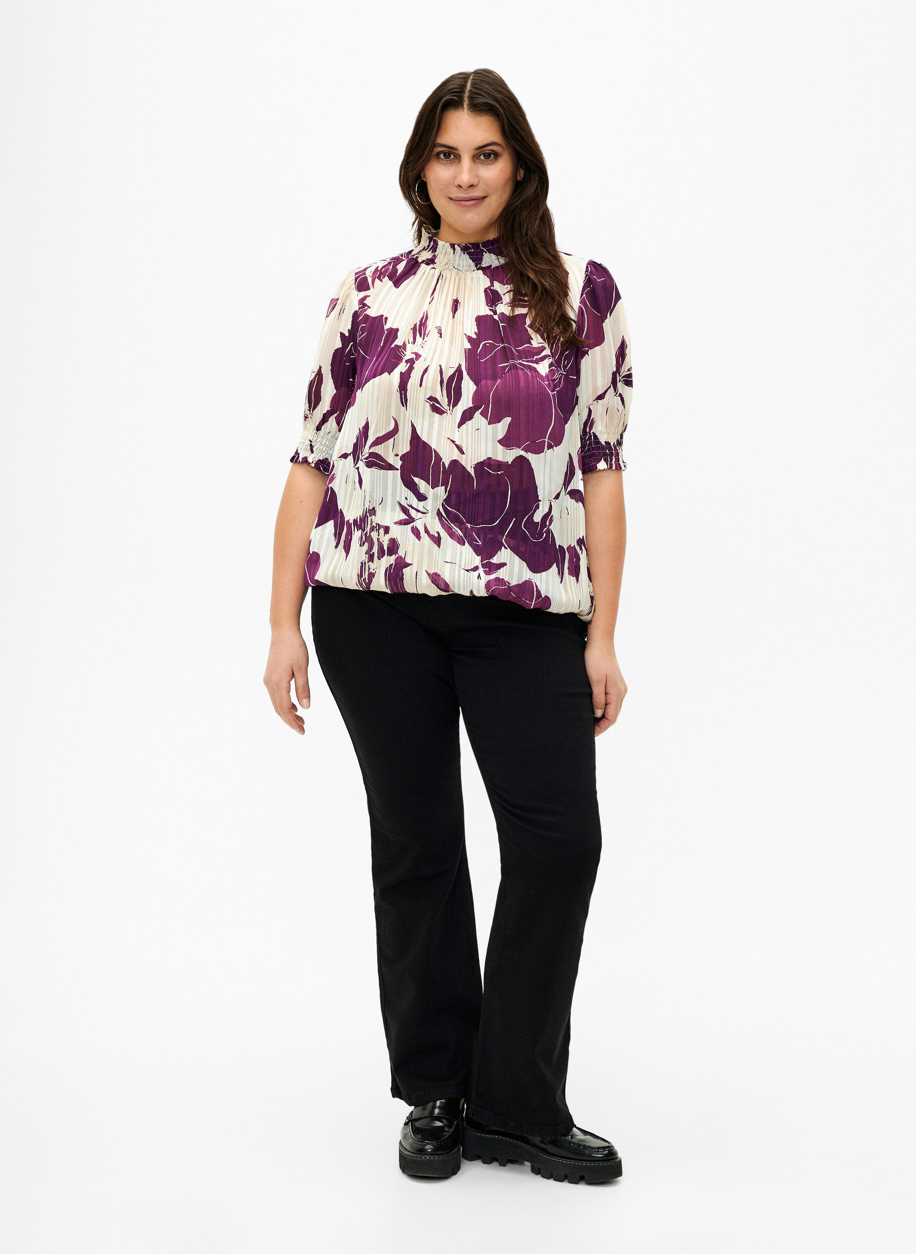 Zizzi  Smock-blouse met korte mouwen en print, D.Purple Graphic AOP, Model image number 2