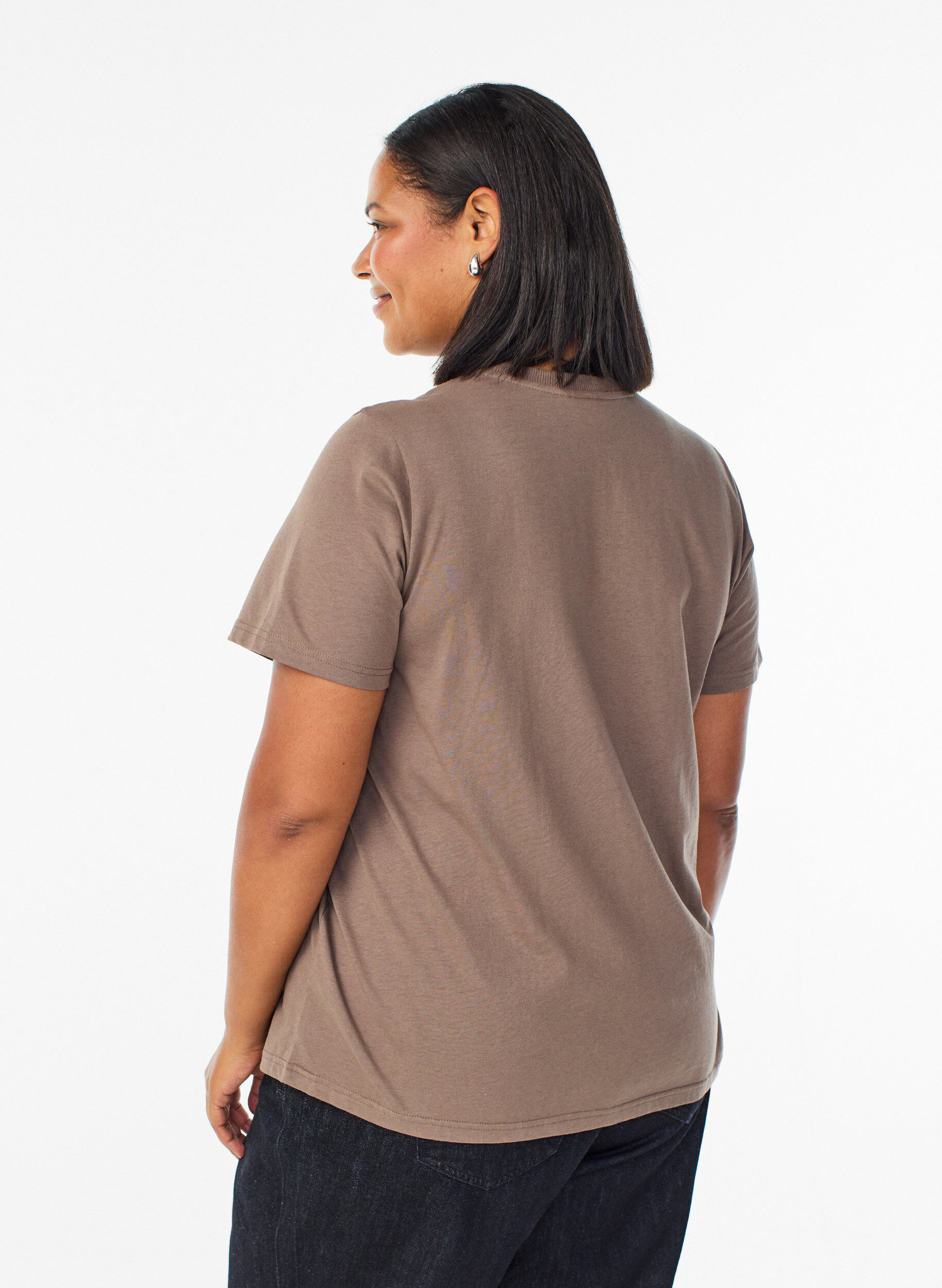 Zizzi Basic katoenen T-shirt met ronde hals, Bruin, Model image number 2