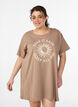 Lang nachthemd-T-shirt in biologisch katoen met print, Beige, Model image number 0