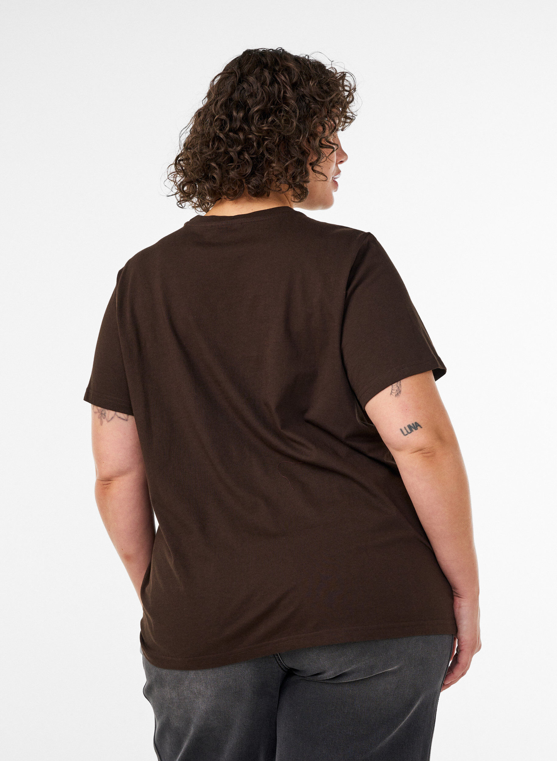 ZizziOrganisch katoenen T-shirt met print aan de voorkant, Bruin, Model image number 2