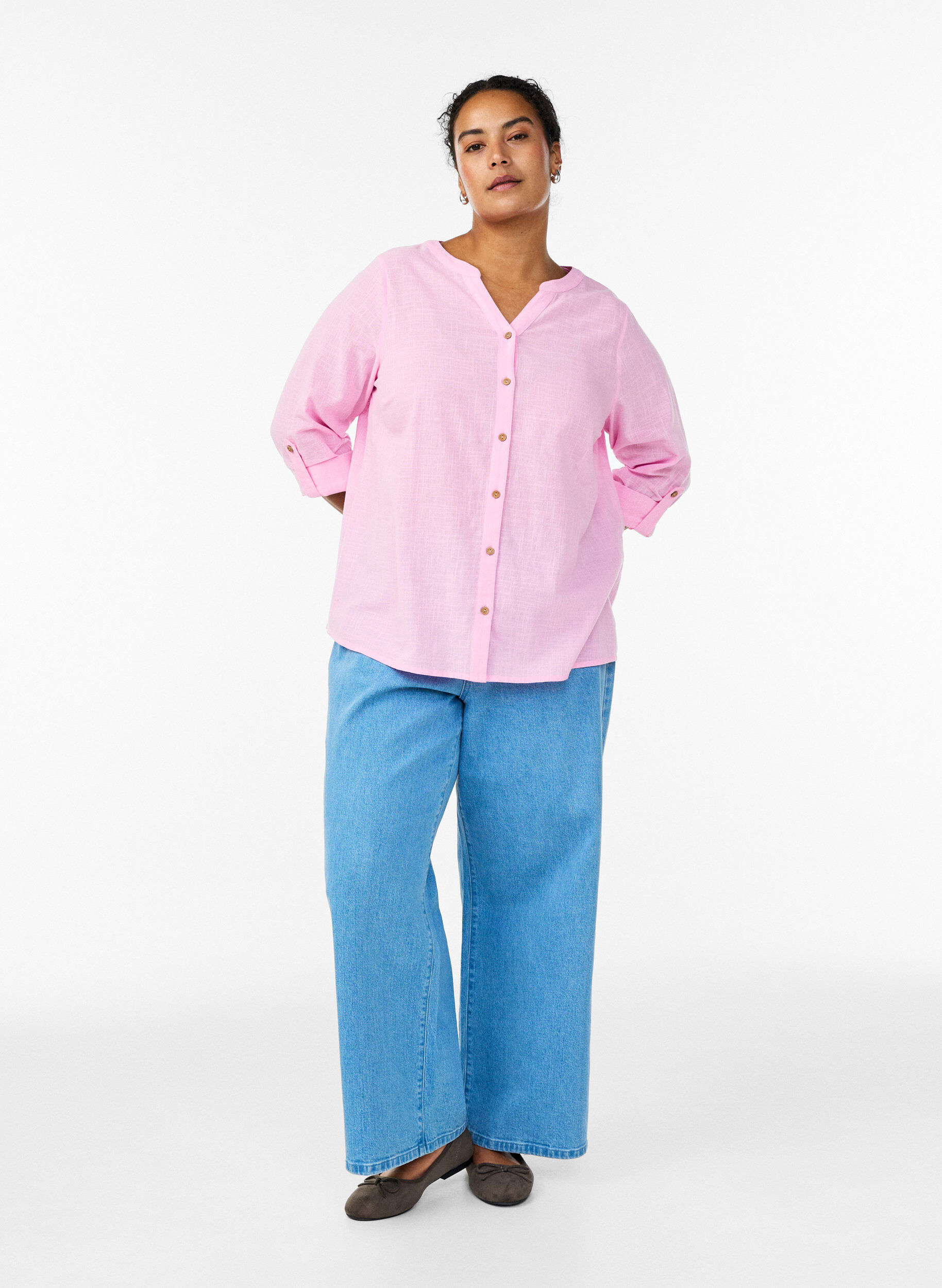 Zizzi Katoenen blouse met V-hals, Roze, Model image number 1
