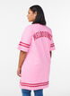 Kort T-shirtjurkje met sportieve details, Roze, Model image number 2