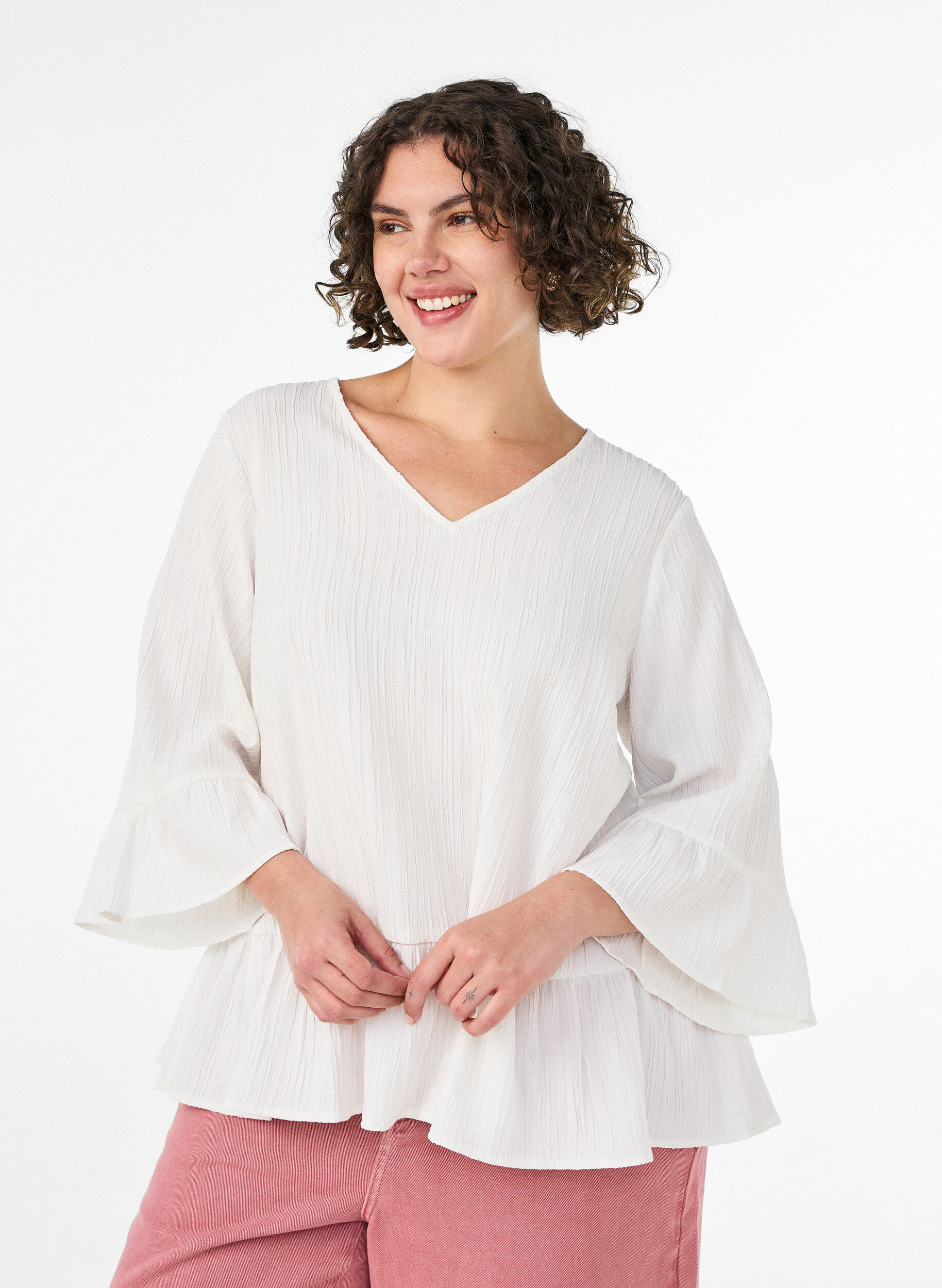 ZizziBlouse met textuur, V-hals en ruches, Vanille, Model image number 0