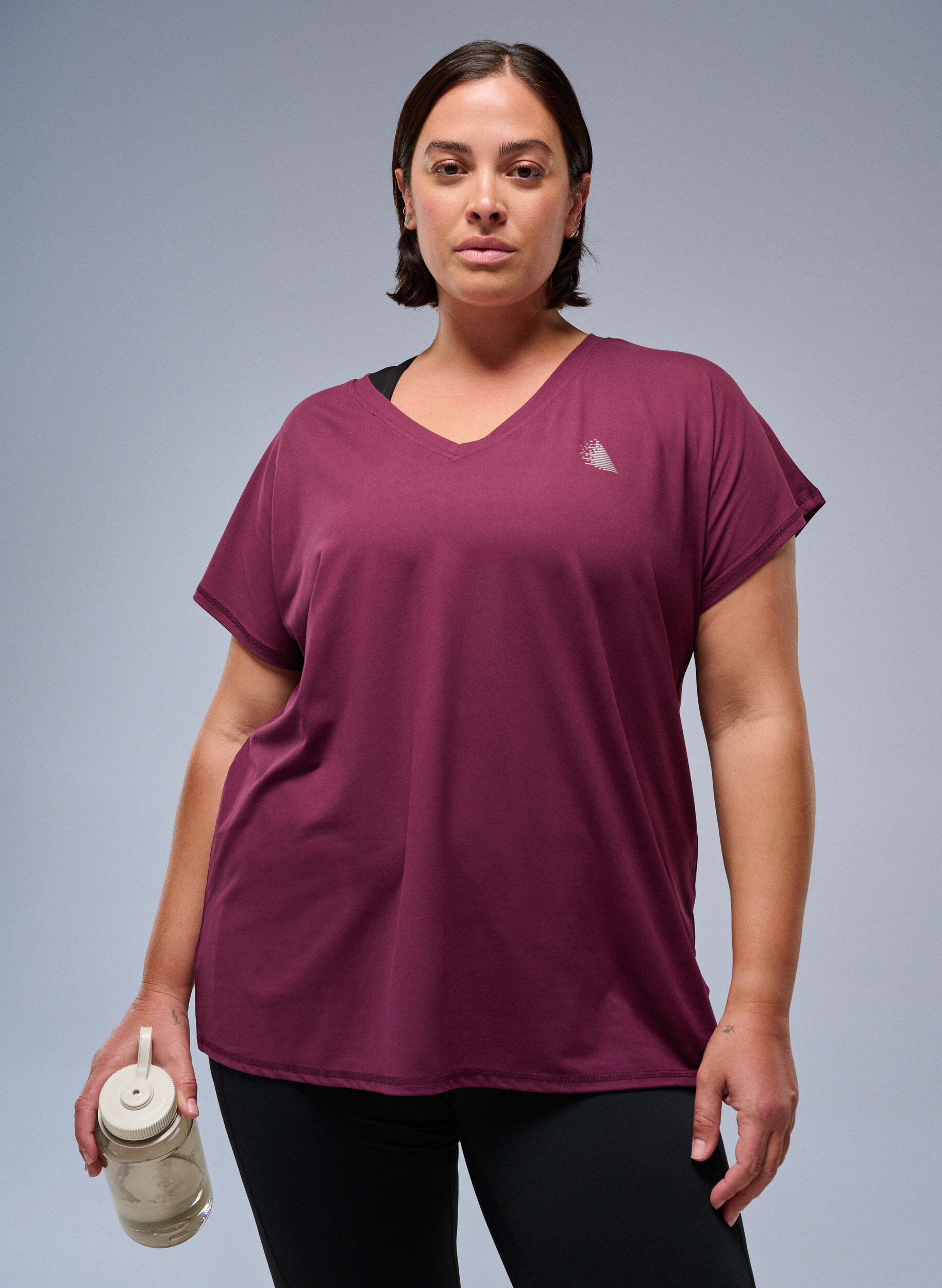 ZizziLosvallend sport T-shirt met V-hals, Rood, Image image number 0