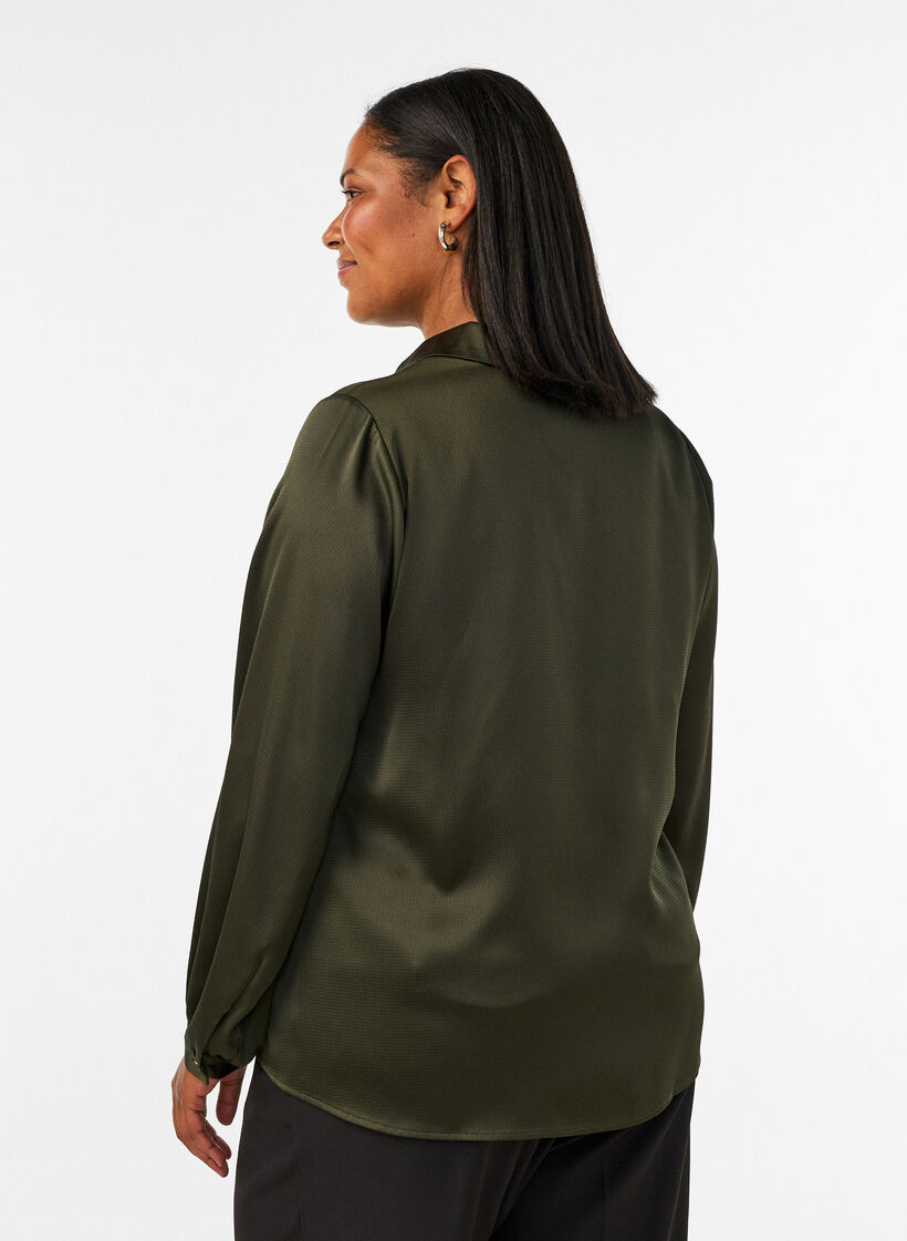 Blouse met overhemdkraag en V-hals, Groen, Model image number 2