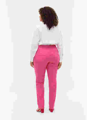 Emily jeans met normale taille en slanke pasvorm, Shock. Pink, Model image number 1