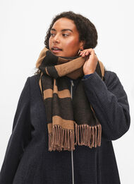 Zachte sjaal met franje, Black/T. Brown, Model