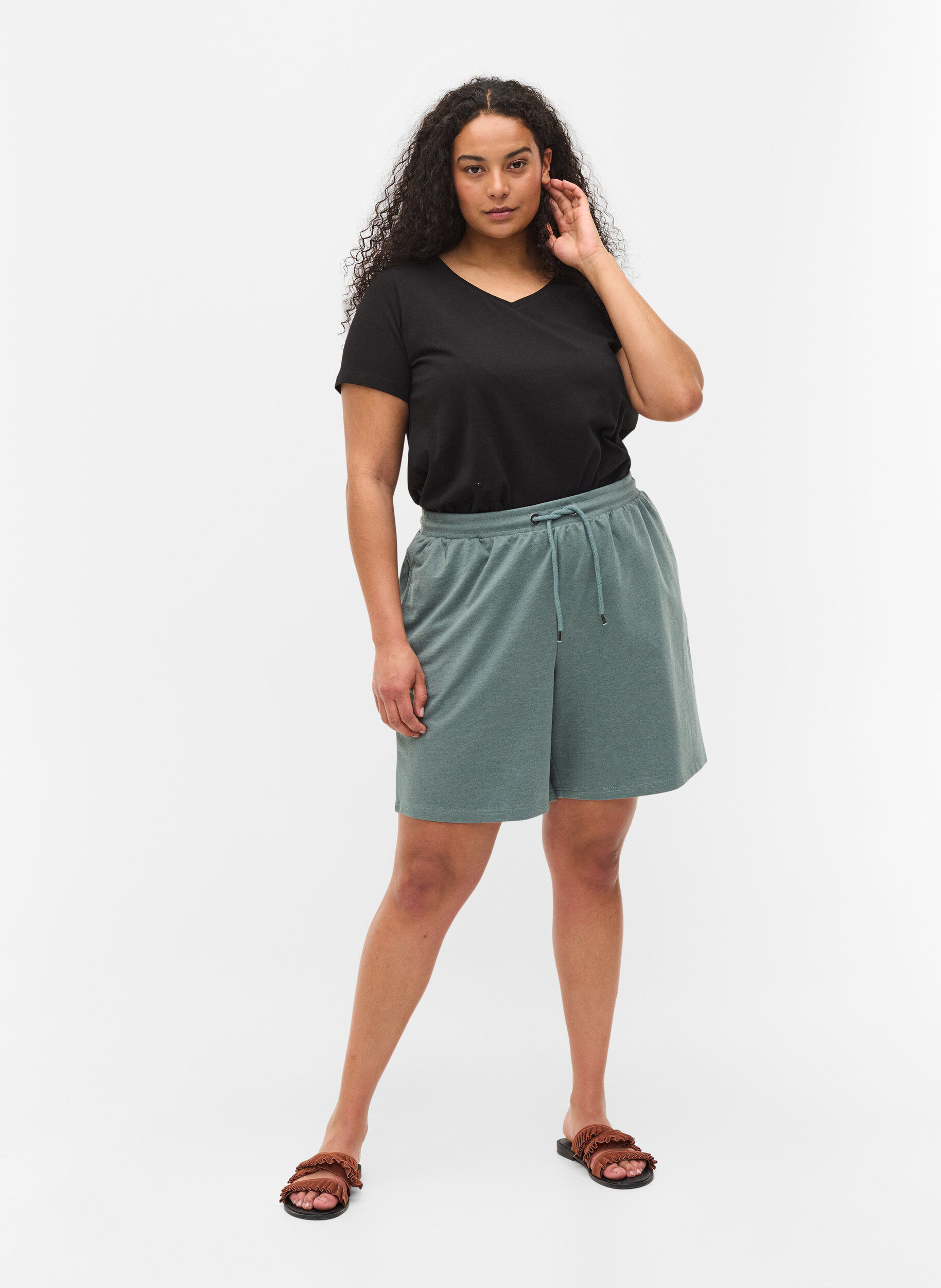 Zizzi Basic t-shirt, Zwart, Model image number 1