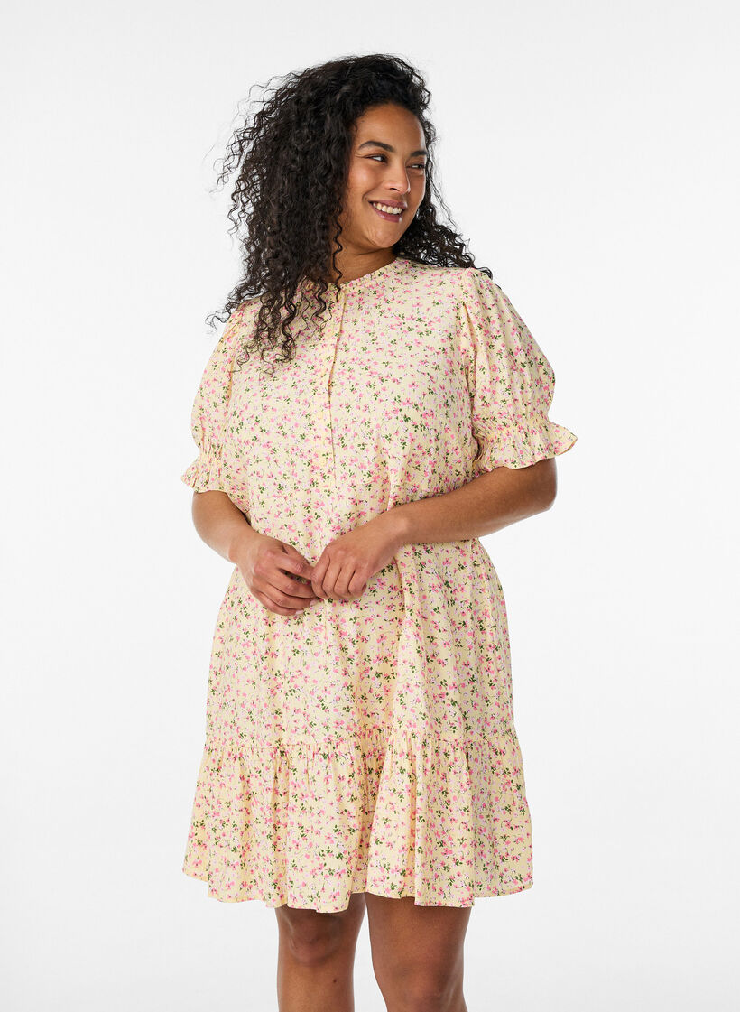 Korte viscose jurk met ruchesdetails, Geel, Model image number 0