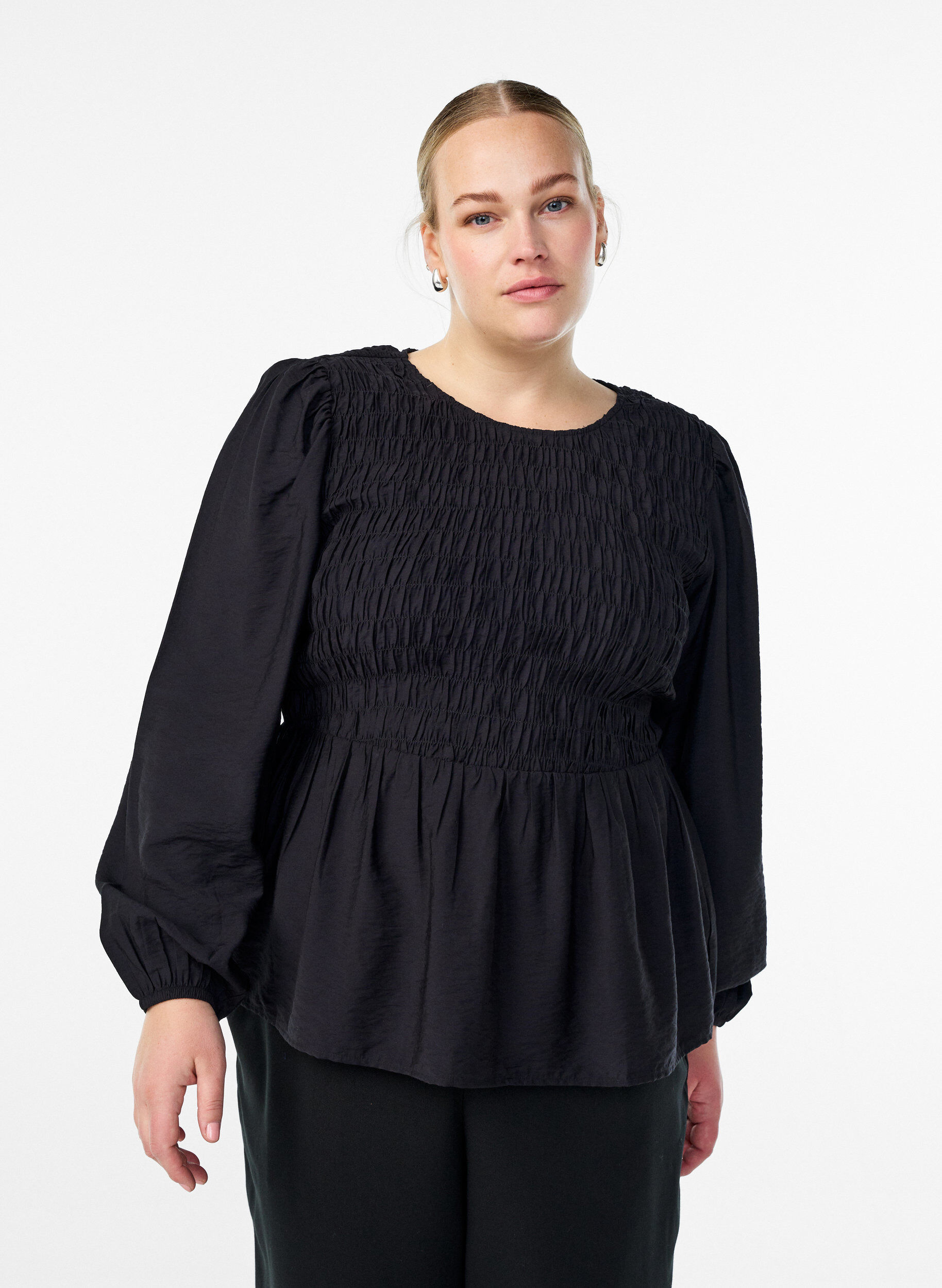 Blouse met smock en lange mouwen, Zwart, Model