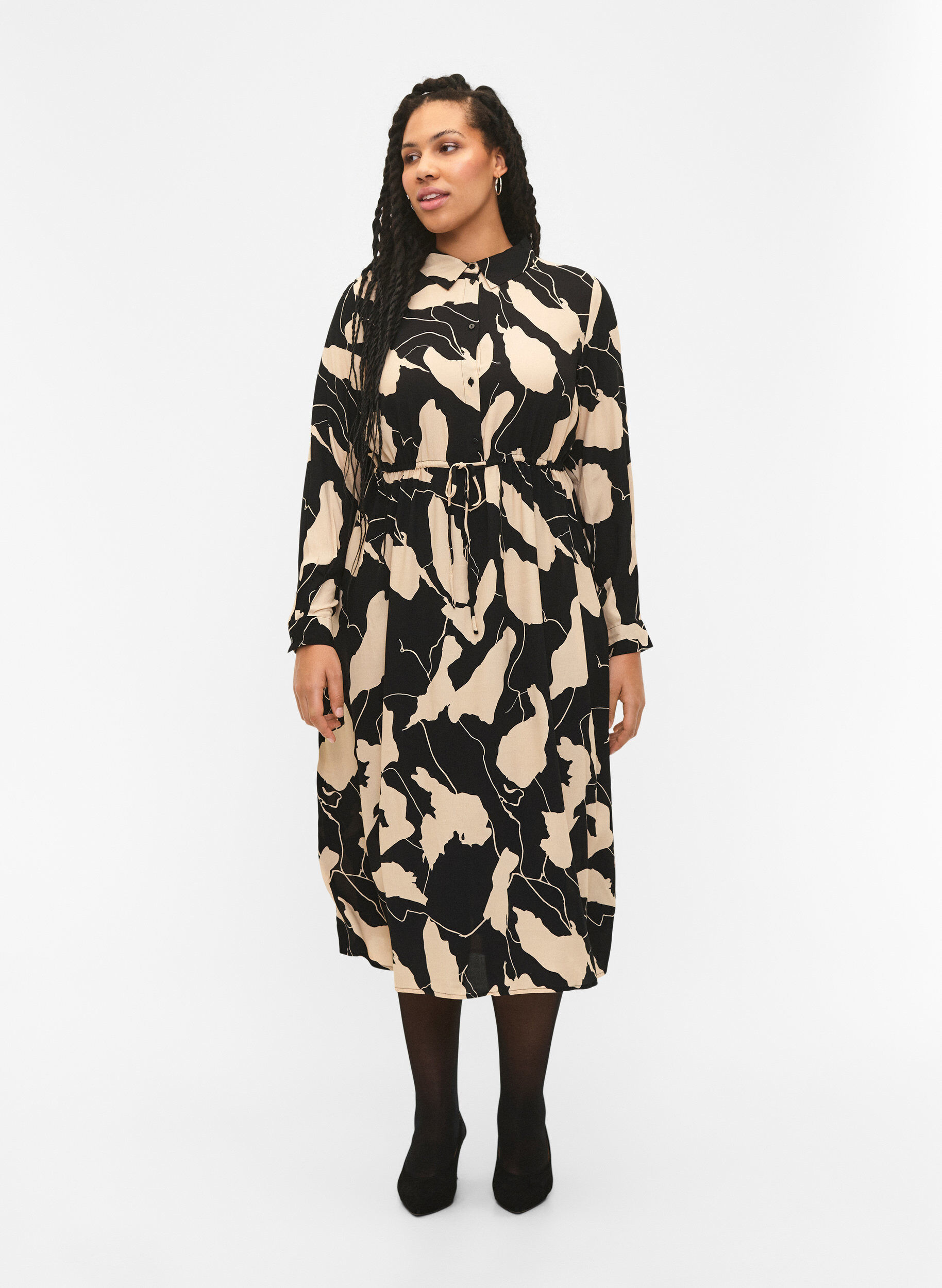 Zizzi Midi-jurk met lange mouwen in viscose met print, Black AOP, Model image number 3