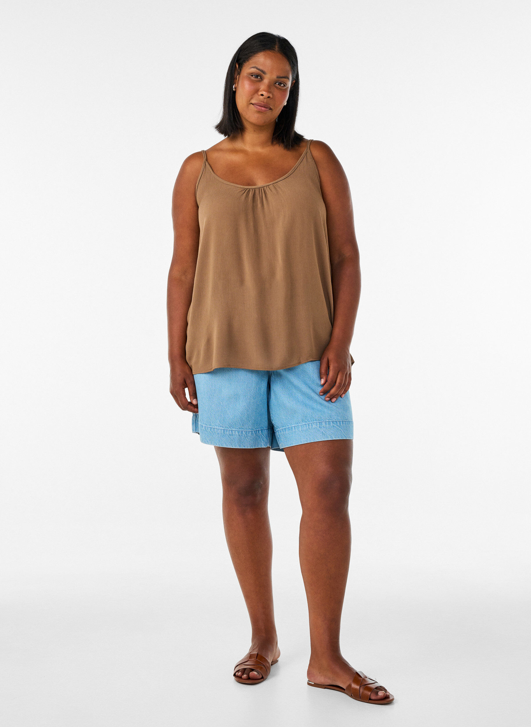 ZizziStrap top in viscose, Bruin, Model image number 1