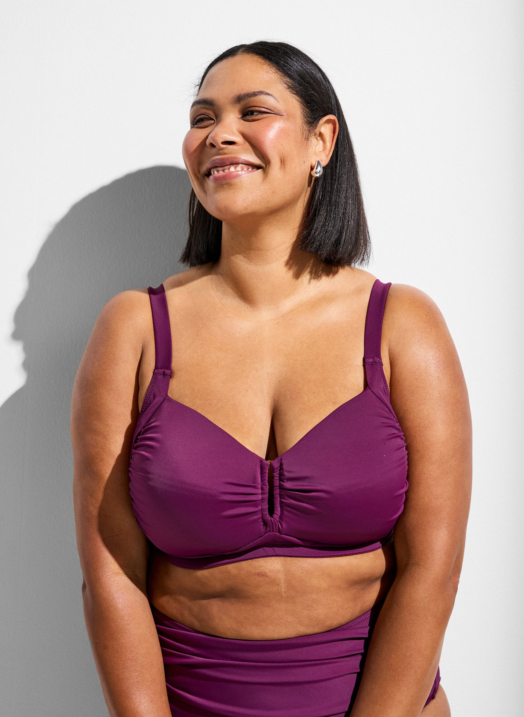 ZizziGewatteerde bikinitop met ringdetail, Paars, Model image number 0