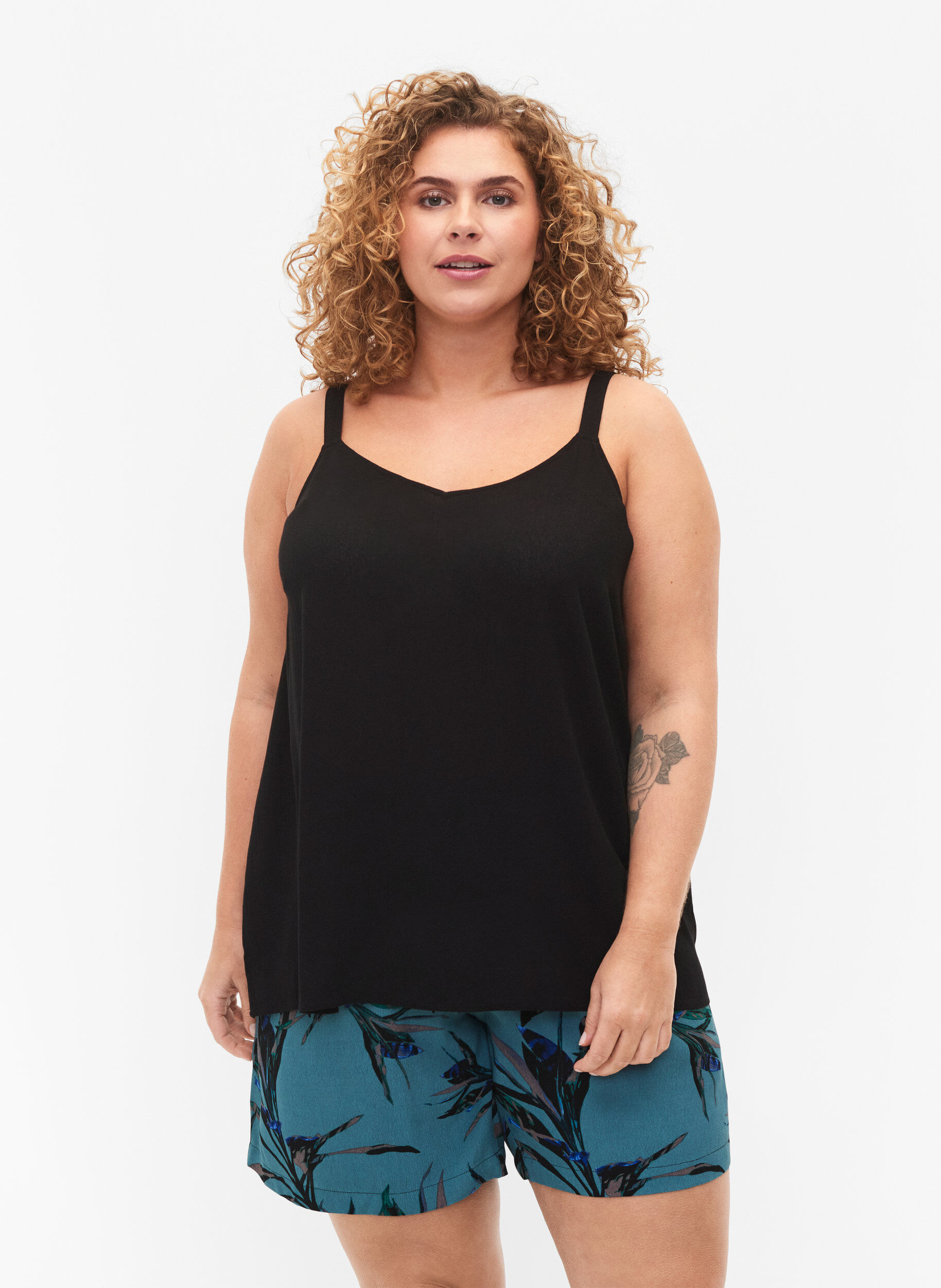 Zizzi Mouwloze top in viscose, Black, Model image number 0