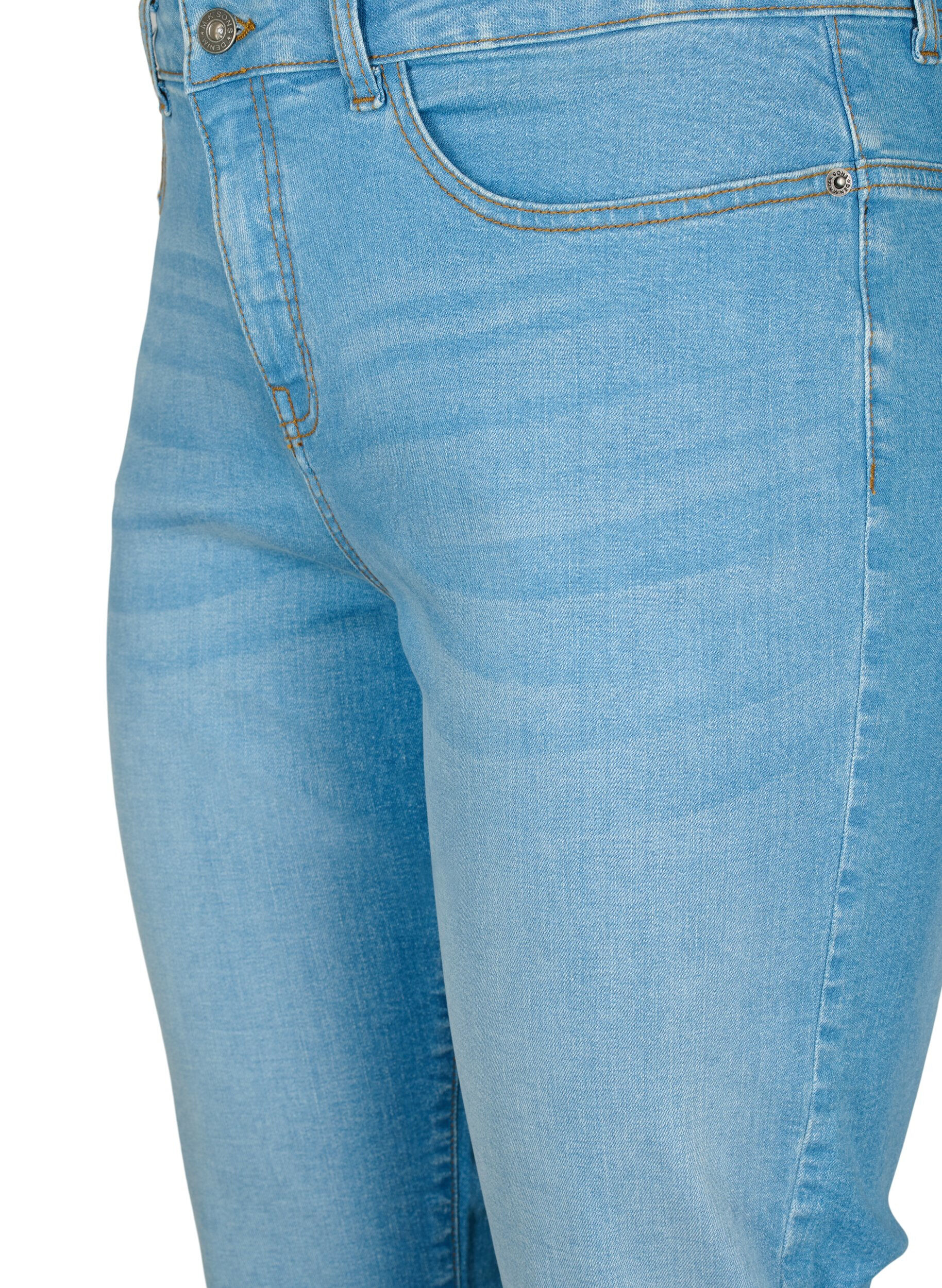 Zizzi  Amy knickers met hoge taille en borduursel, Light blue denim, Packshot image number 2
