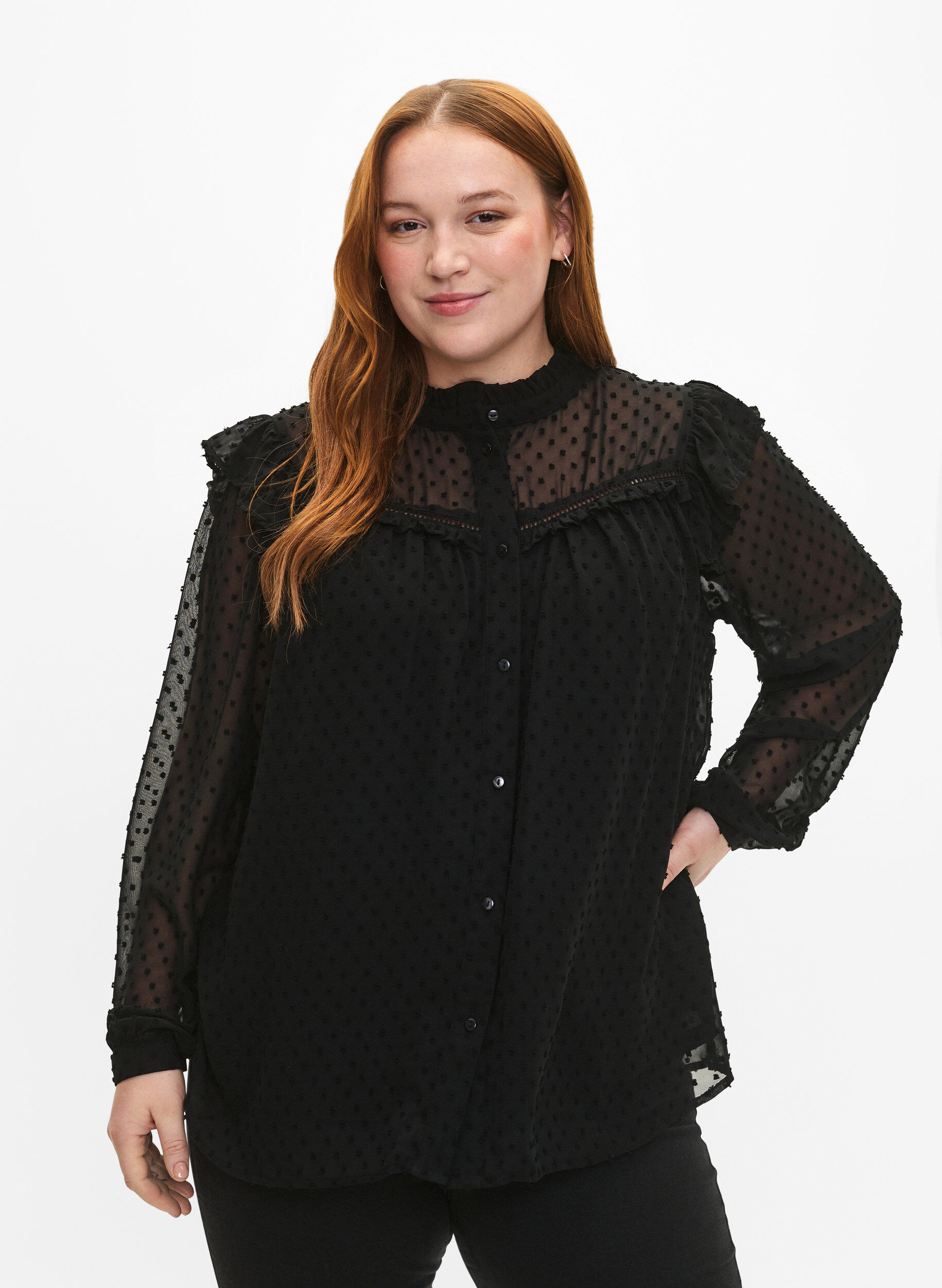 Zizzi T-shirtblouse met ruches en een gestippelde textuur, Black, Model image number 0