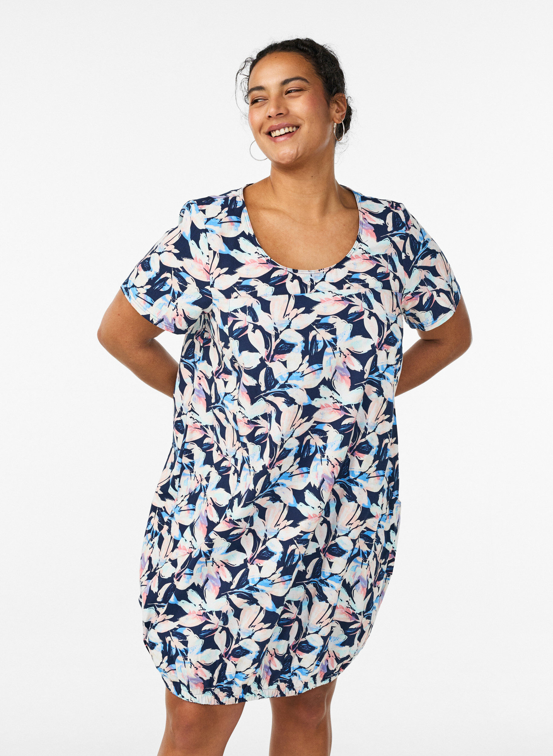 Zizzi Katoenen jurk met korte mouwen en print, Blauw, Model image number 0
