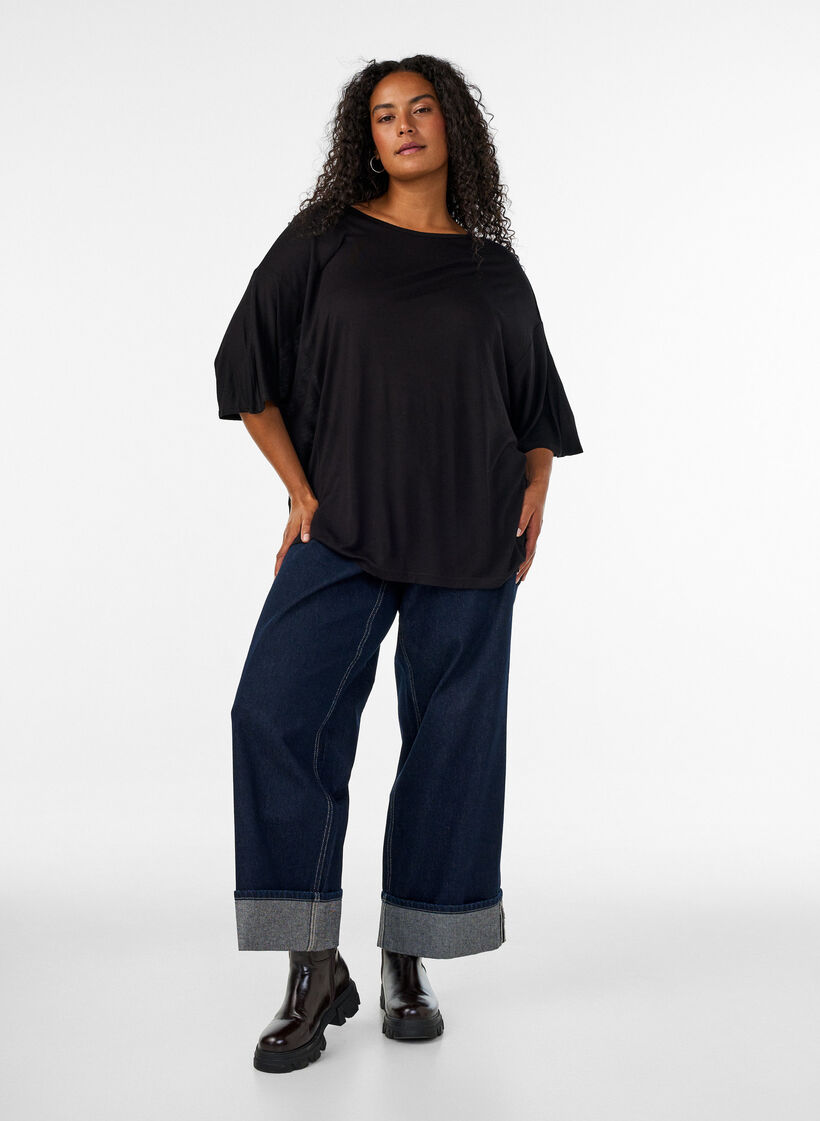Losse pasvorm T-shirt in viscose jersey, Zwart, Model image number 1