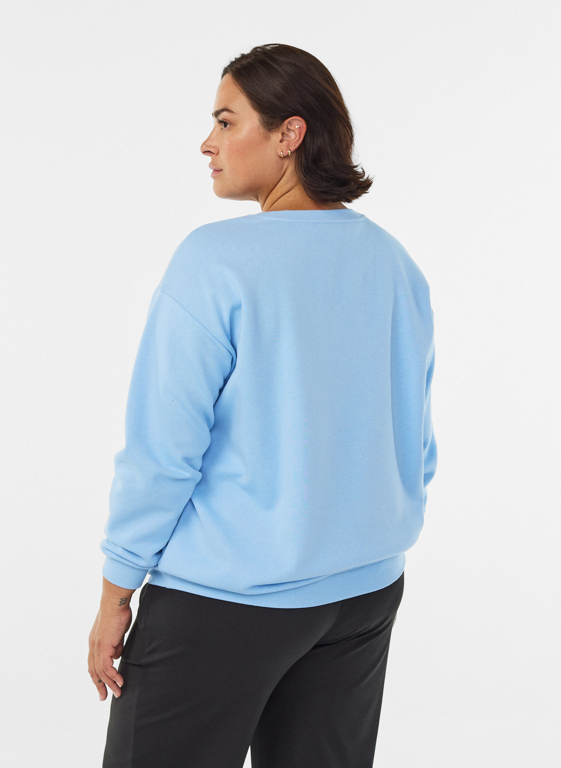 Zizzi Sweatshirt met badstof logo, Blauw, Model image number 2