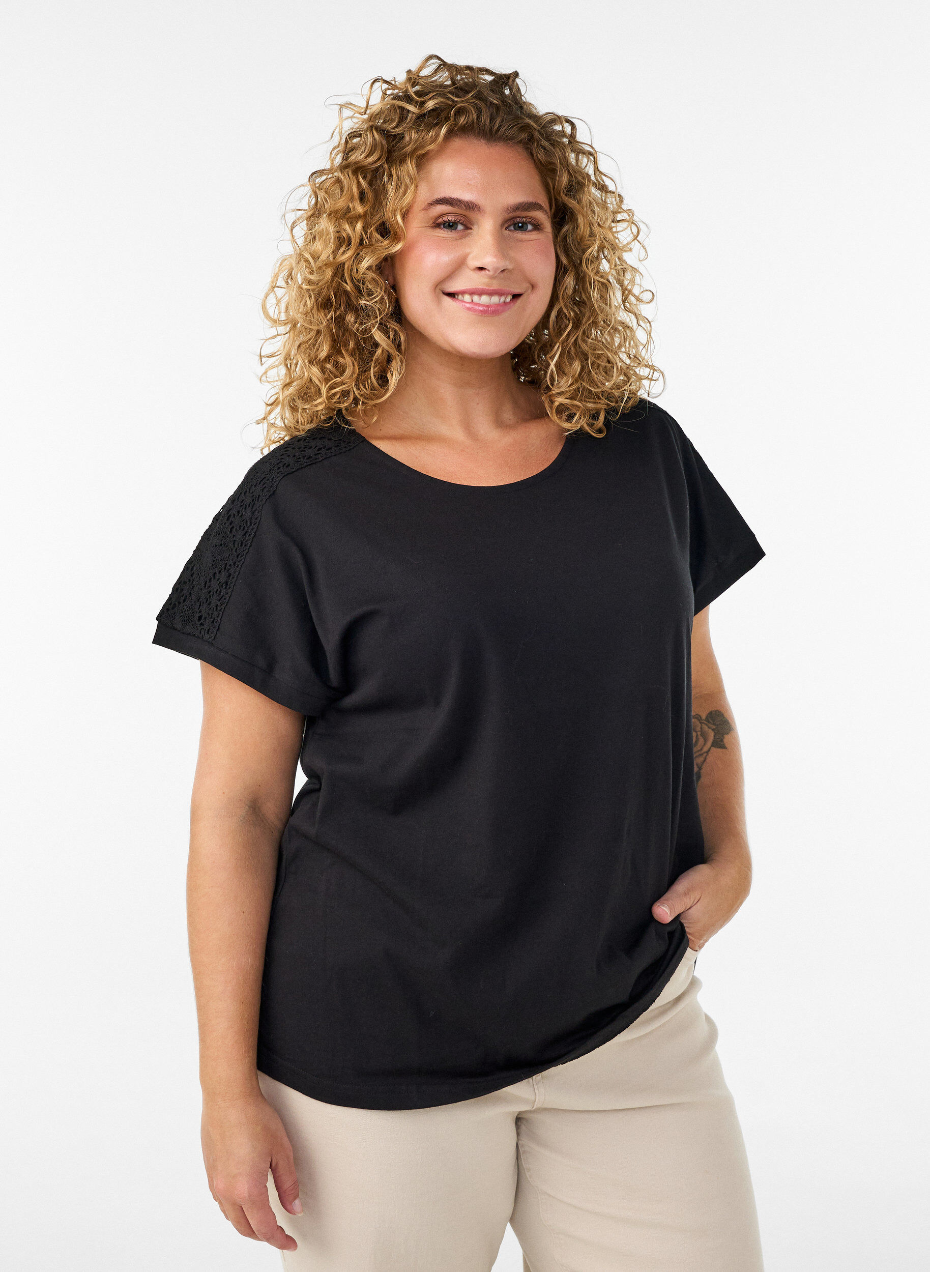 ZizziKatoenen T-shirt met haakdetail, Zwart, Model image number 0