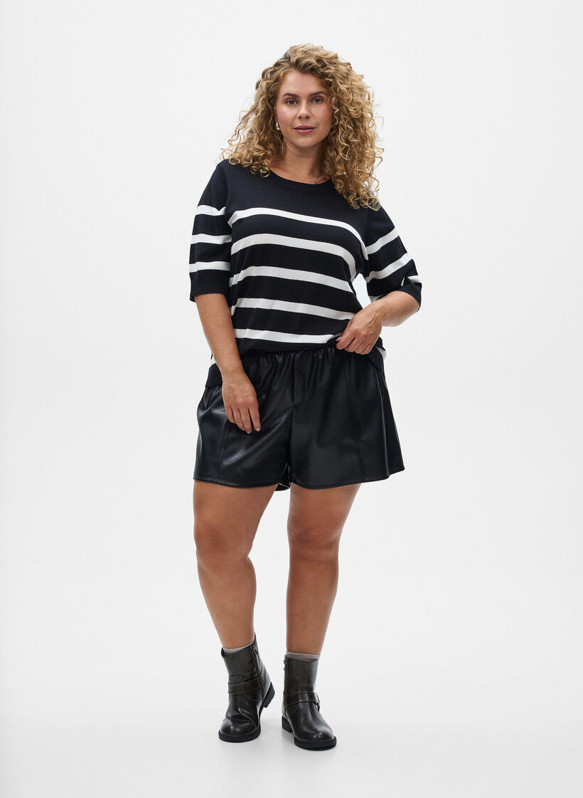 Gestreepte top met korte mouwen in breisel, Zwart, Model image number 1