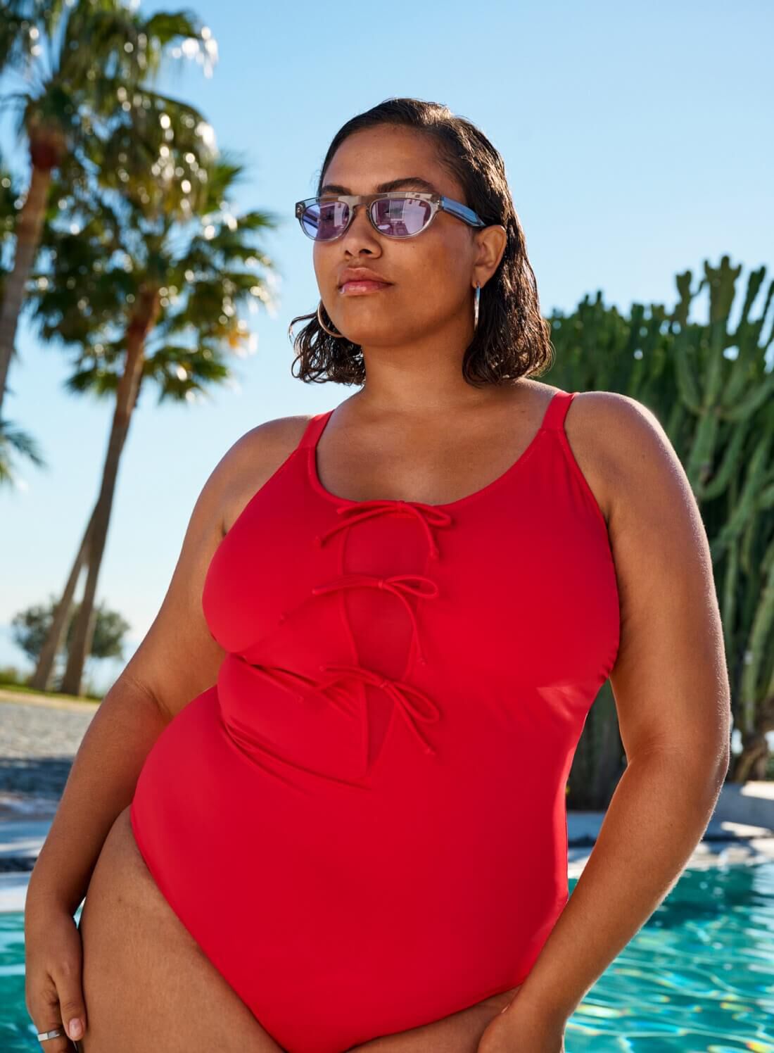 Zizzi Rood badpak met strikjes, , Model