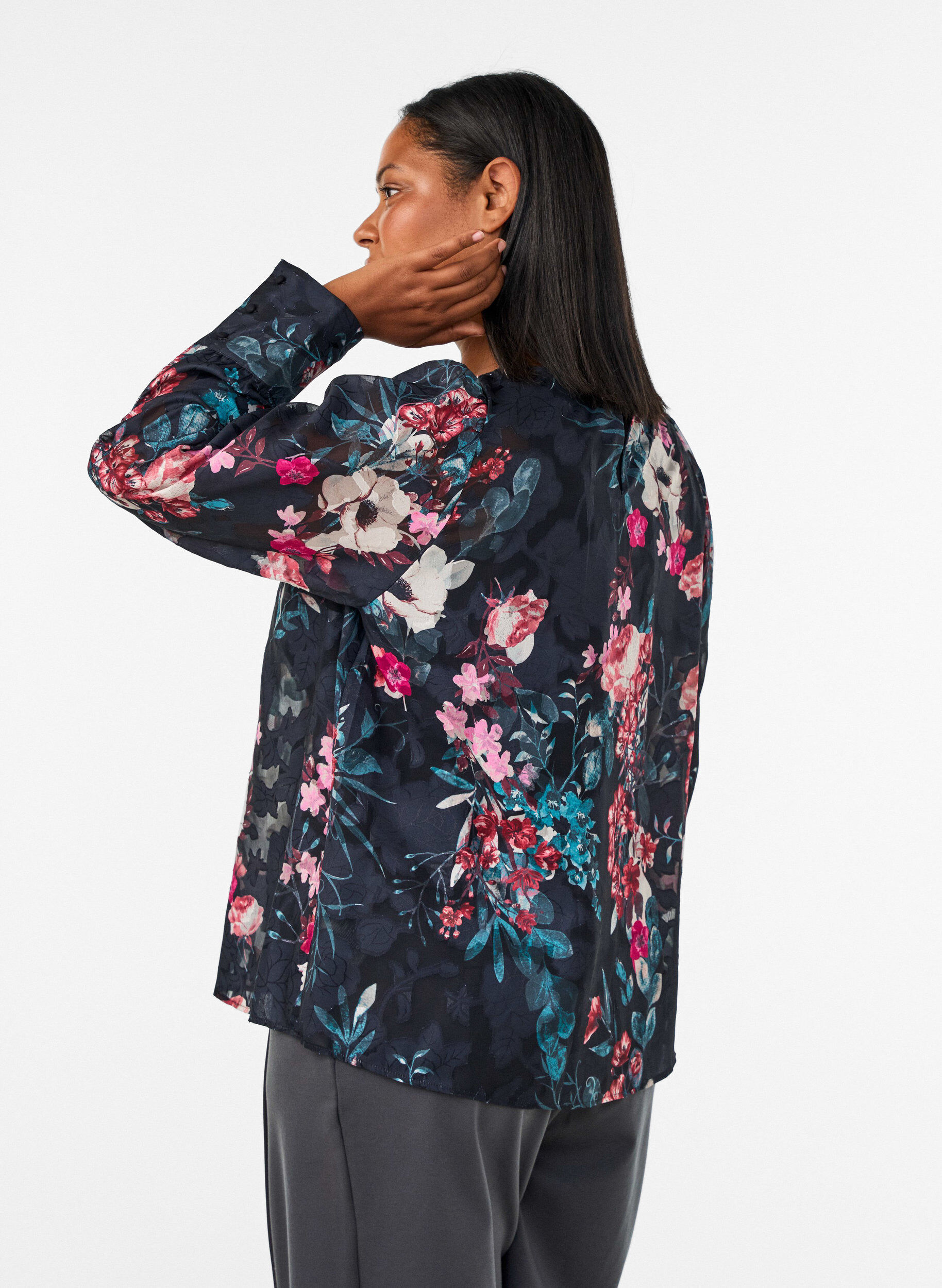 ZizziBlouse met bloemenprint en geweven textuur, Zwart, Model image number 2
