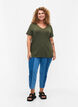 Geribd viscose t-shirt met v-hals, Thyme, Model image number 2