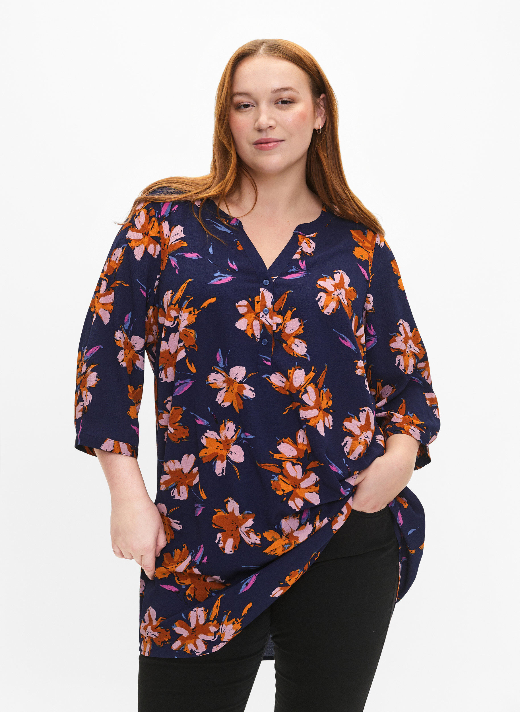 Zizzi Gebloemde tuniek met 3/4 mouwen, Peacoat Flower AOP, Model image number 0