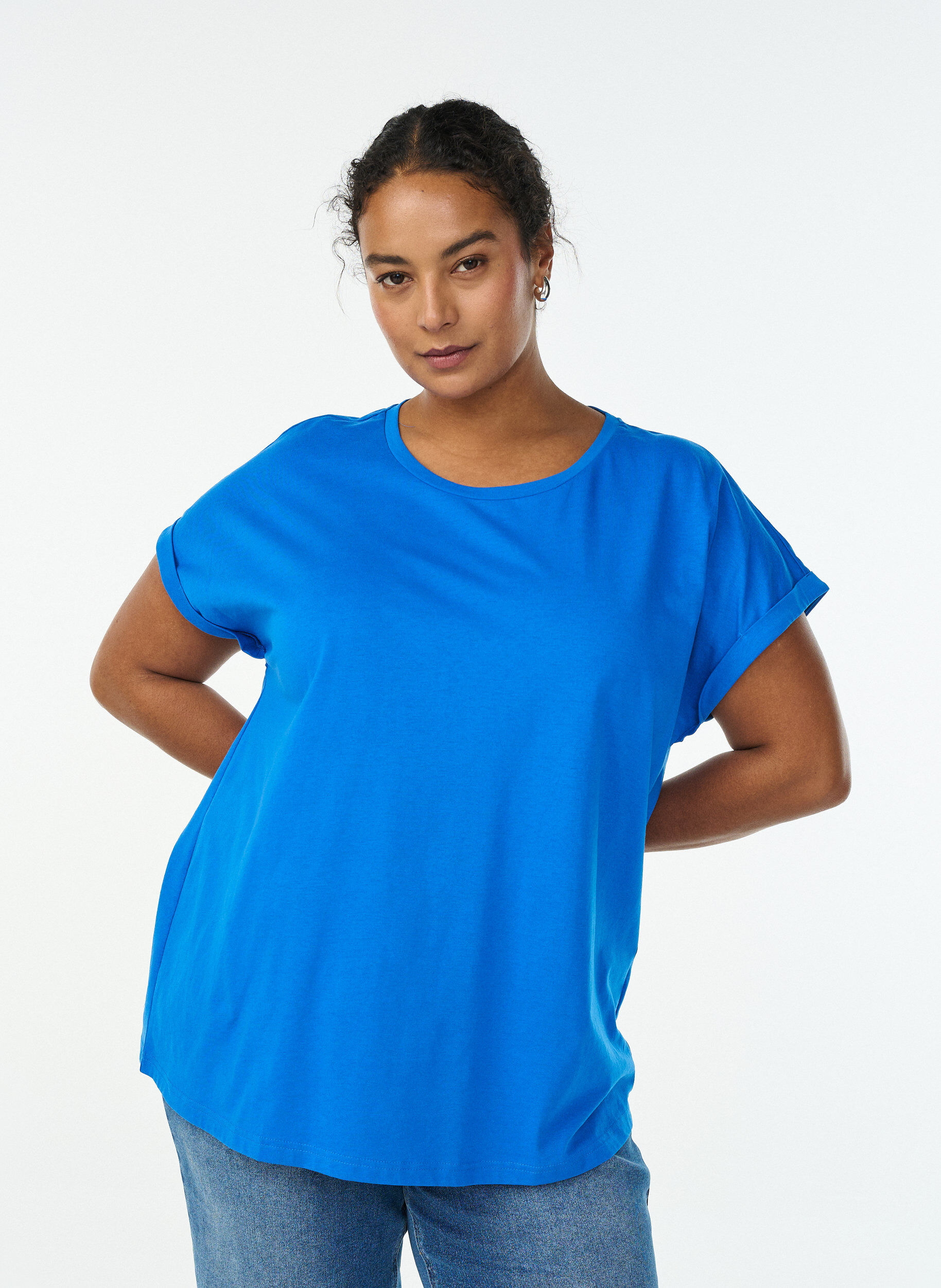 T-shirt met korte mouwen in een katoenmix, Blauw, Model