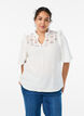 Blouse in katoen mousseline met broderie anglaise en 1/2 mouwen, Wit, Model image number 0