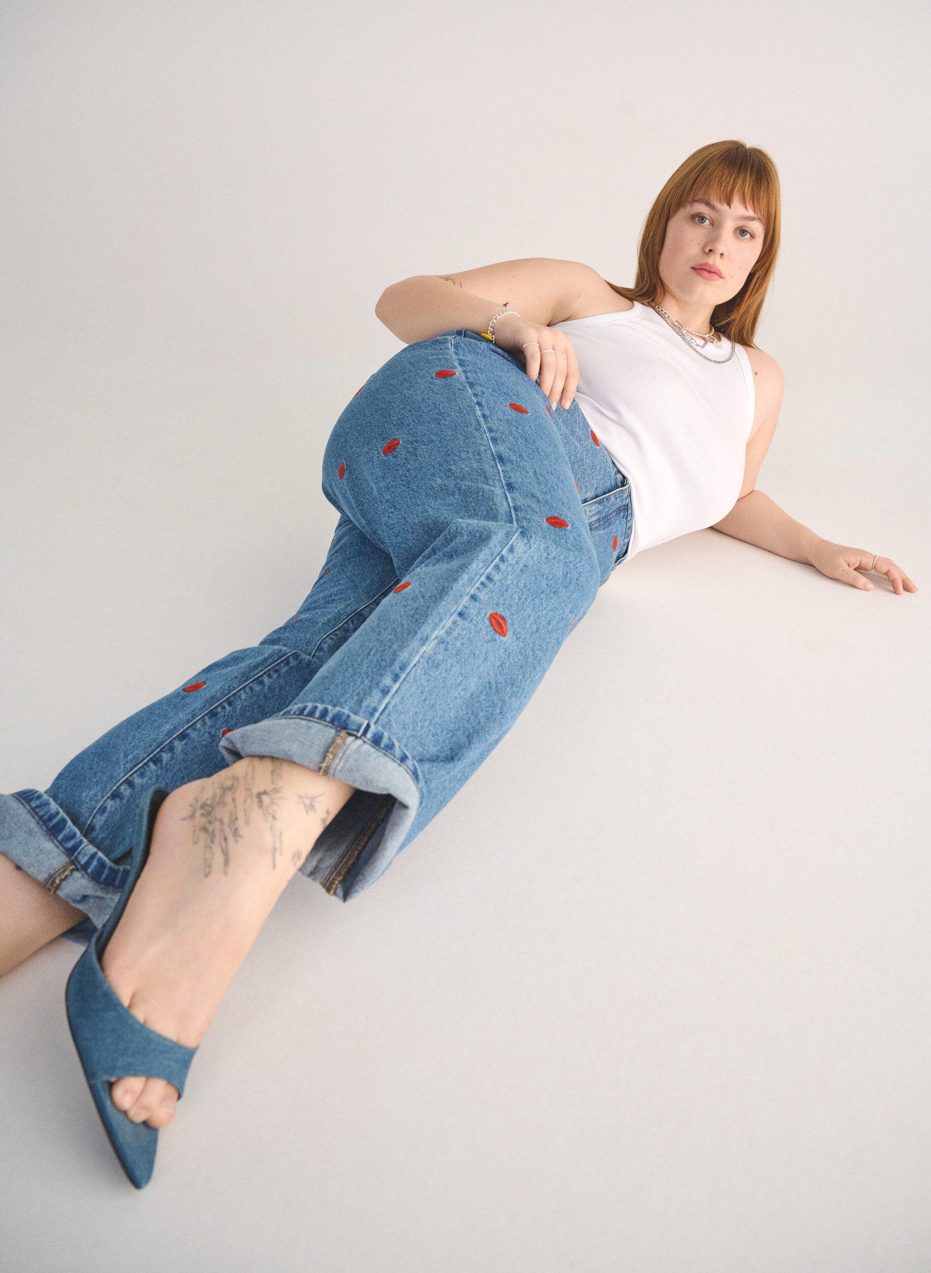 Zizzi Hoge taille Gemma jeans met lippen, Blauw, Image image number 0