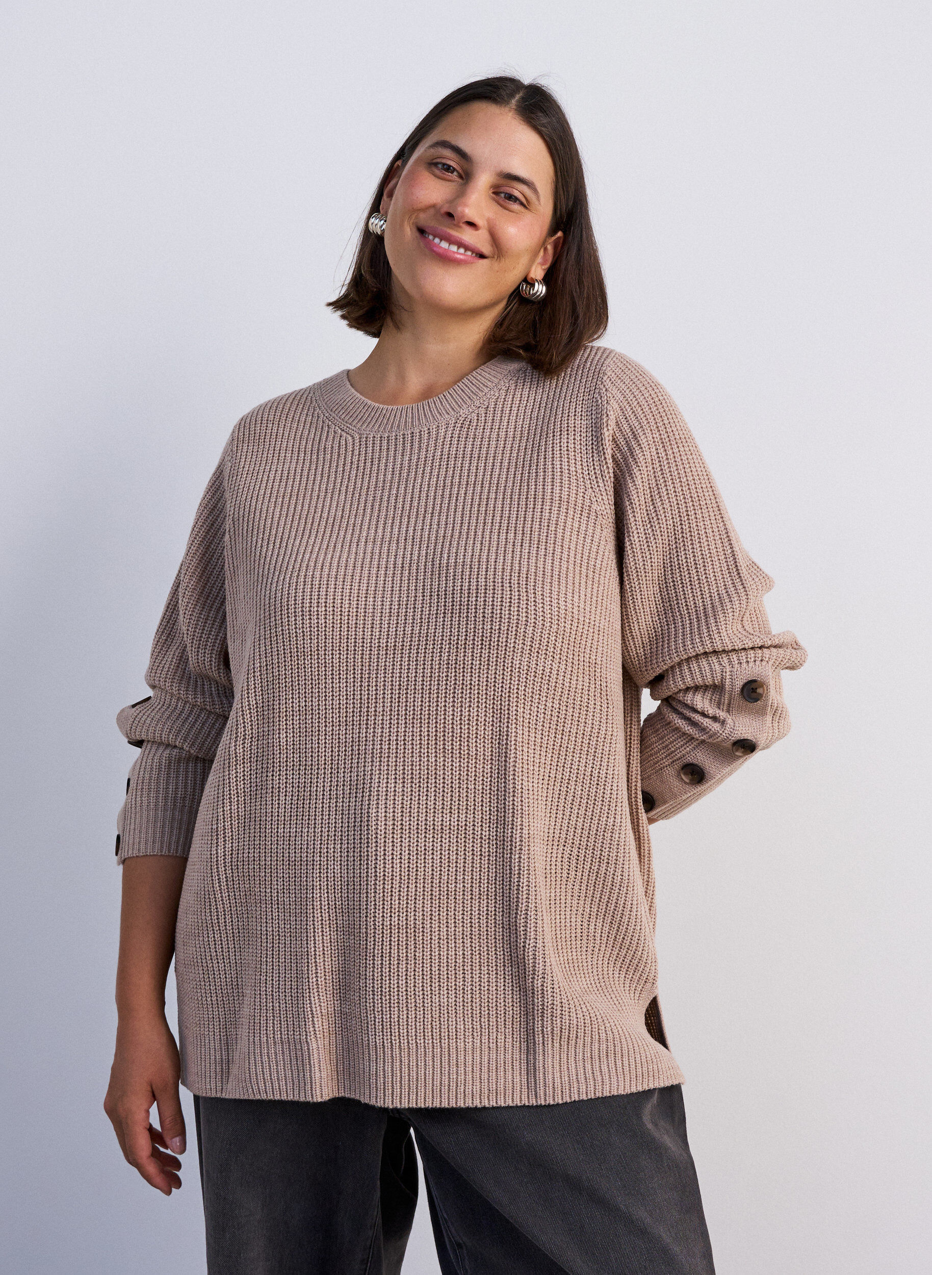 ZizziGebreide blouse met ribstructuur en knoopdetails, Beige, Model image number 0