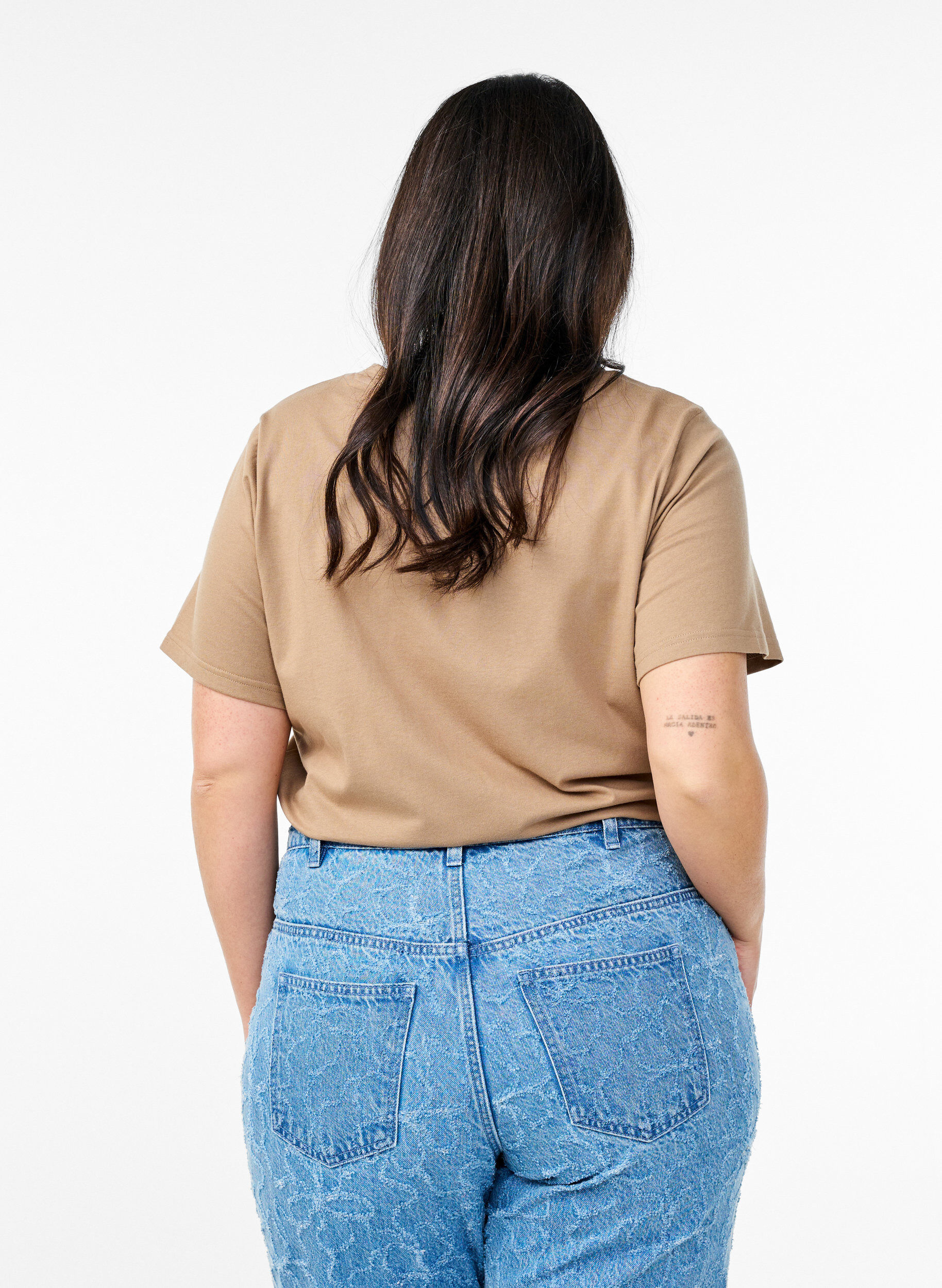 Zizzi T-shirt met decoratieve details, Beige, Model image number 2