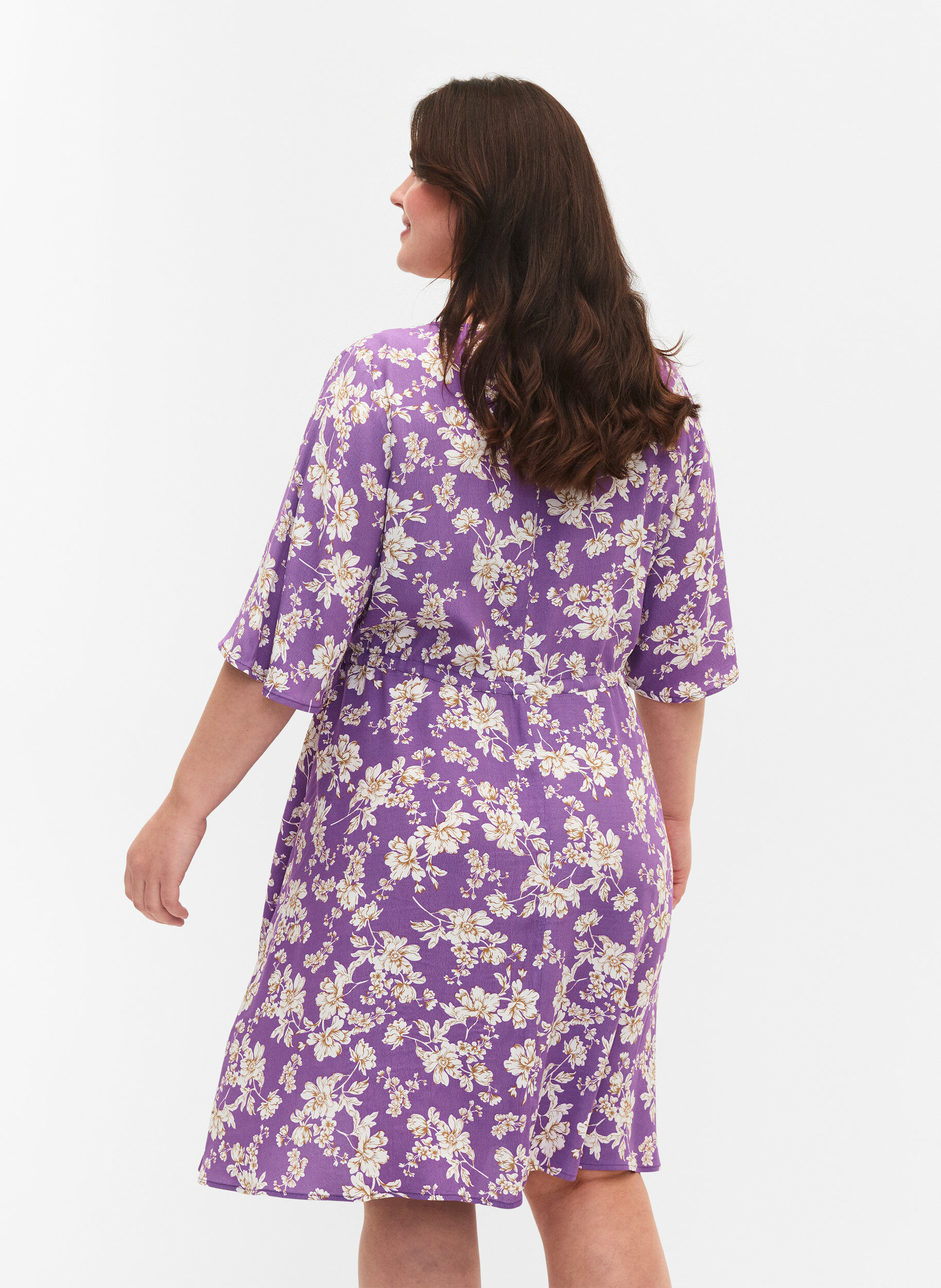 Zizzi Jurk met 1/2 mouw met bloemenprint in viscose, Purple Flower AOP, Model image number 1
