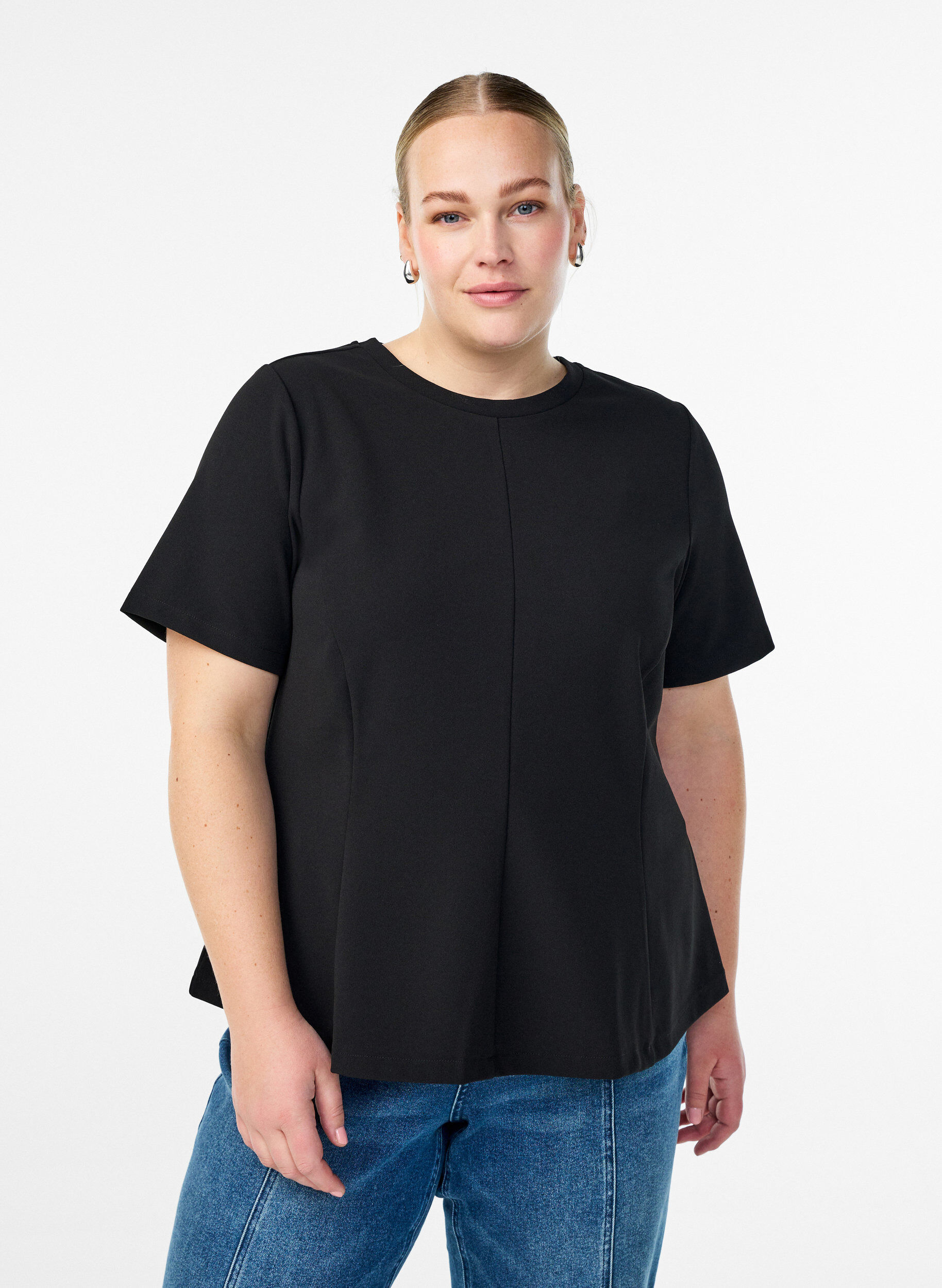 Korte mouwen blouse met figuurnaden, Zwart, Model