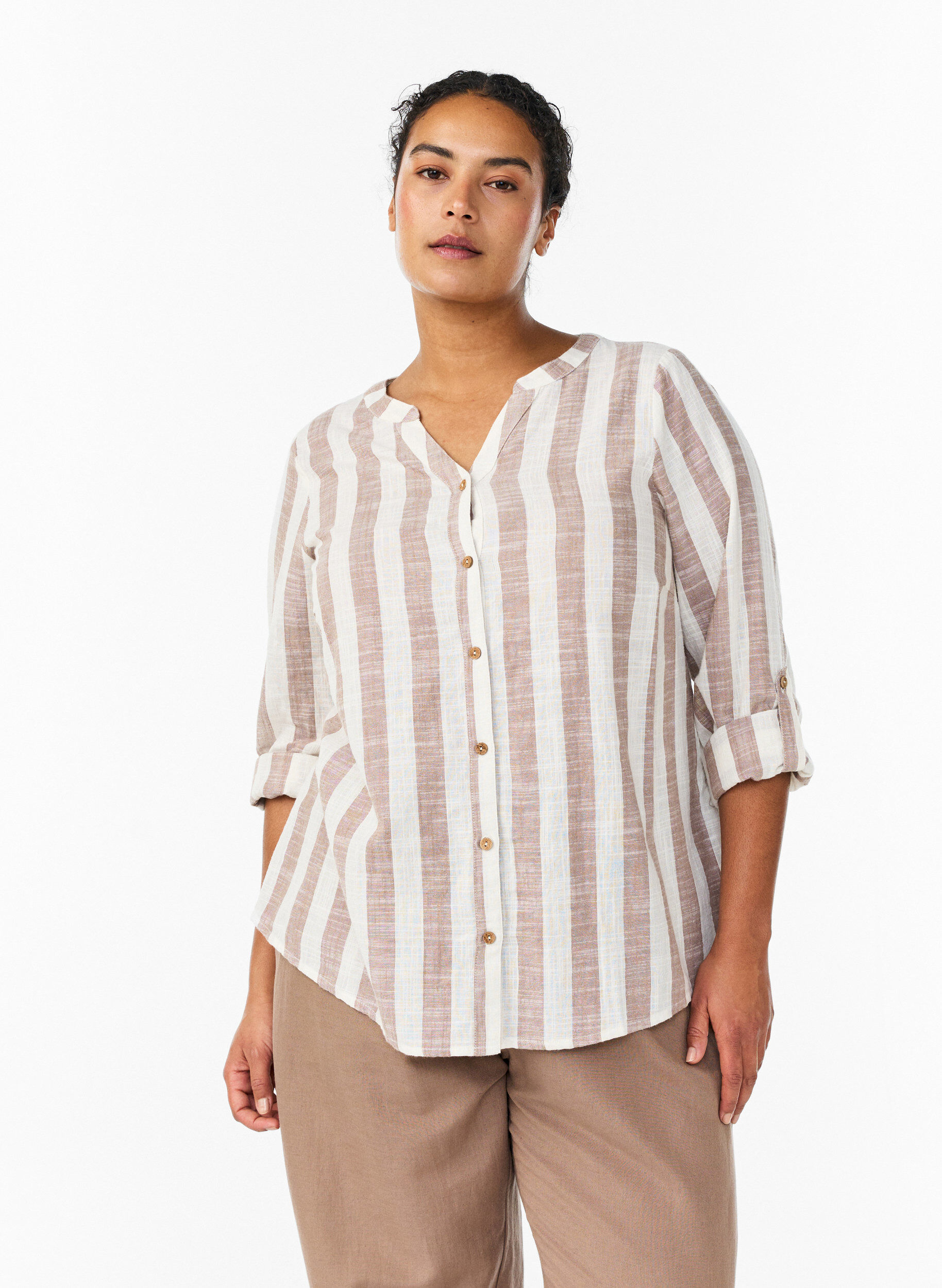 Zizzi Katoenen blouse met V-hals, Beige, Model image number 0