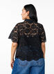 Kanten shirt blouse met parelknopen, Zwart, Model image number 2