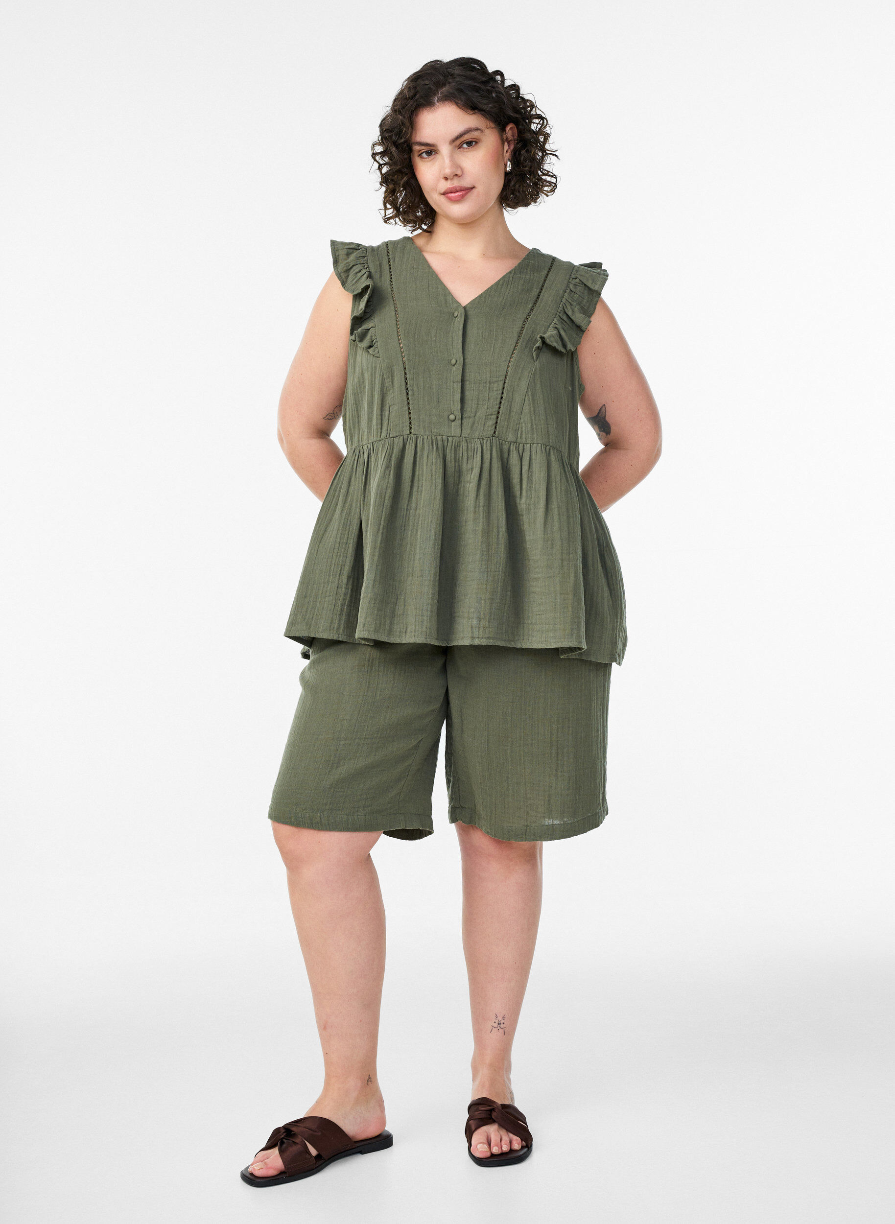ZizziMouwloze blouse van katoen mousseline met ruches, Groen, Model image number 1
