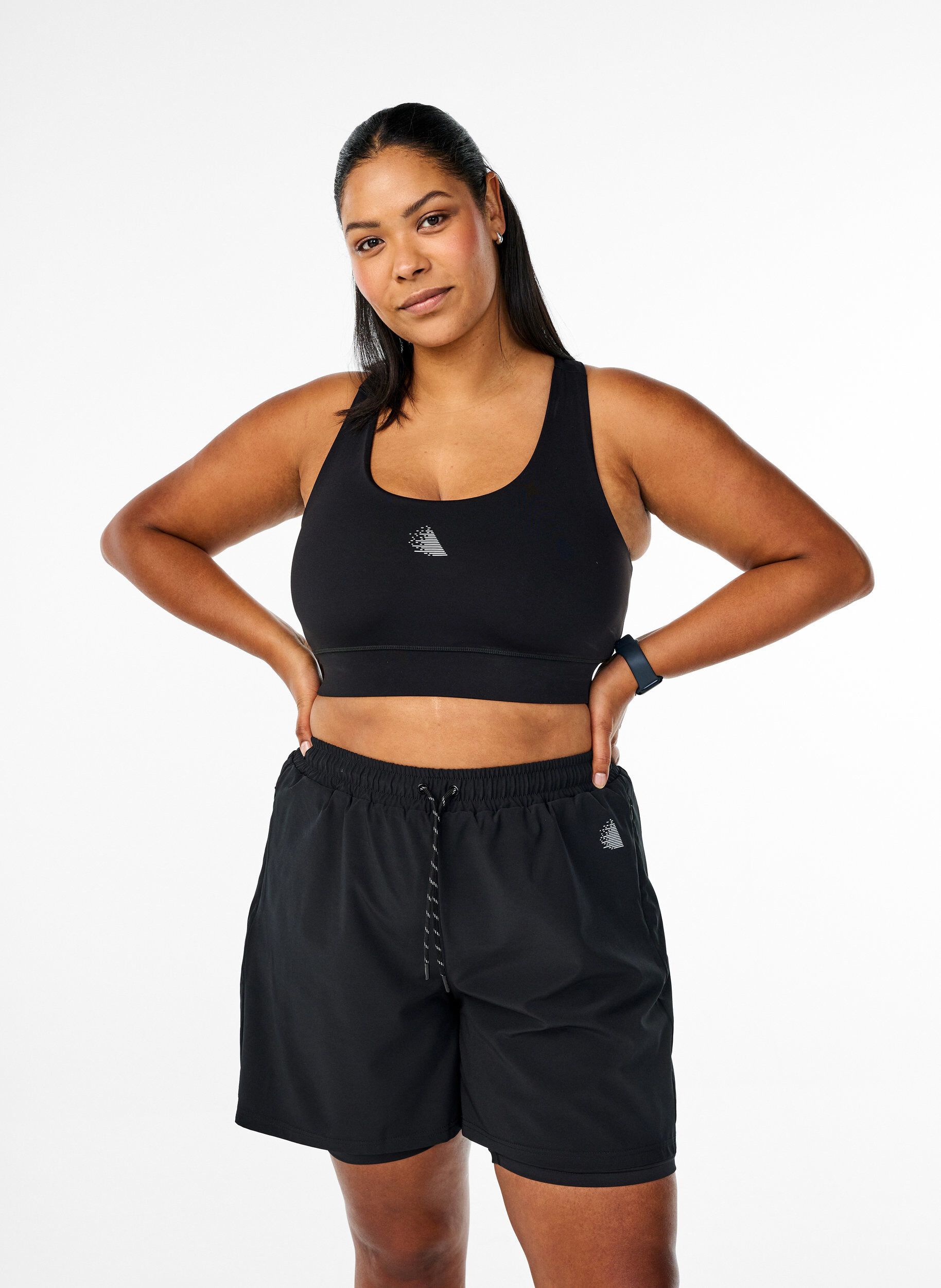 Zizzi Trainingsshort met binnenbroekje, Zwart, Model image number 0