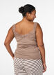 Viscose top met kanten rand, Beige, Model image number 2