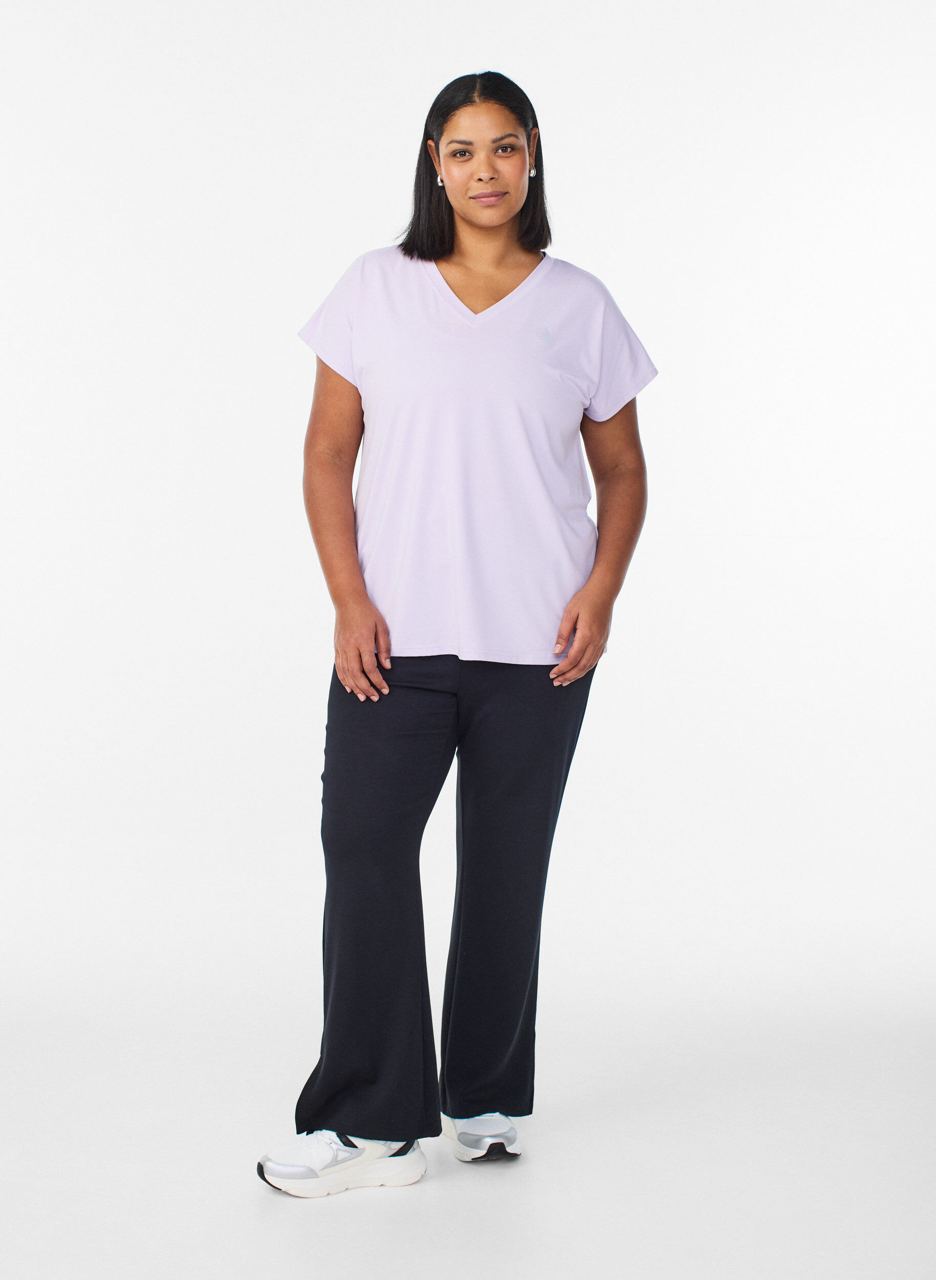 ZizziLosvallend trainings-T-shirt met V-hals, Paars, Model image number 1