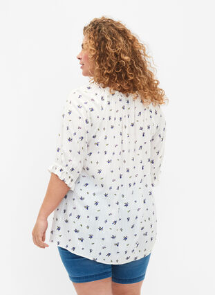 Gebloemde viscose blouse met halflange mouwen, Bright White Flower, Model image number 1