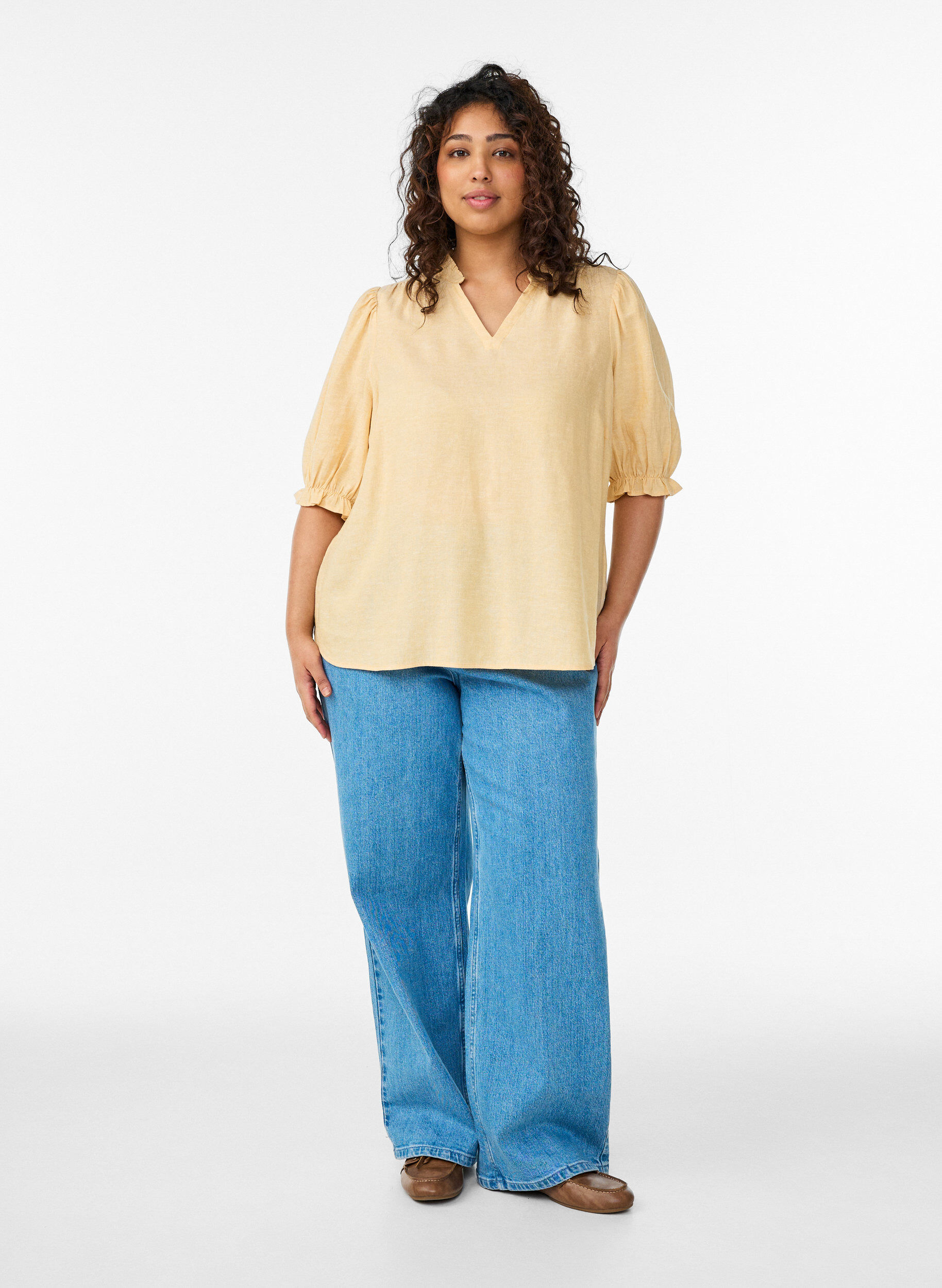 Zizzi Blouse in linnen en viscose met mouwen 1/2, Geel, Model image number 1