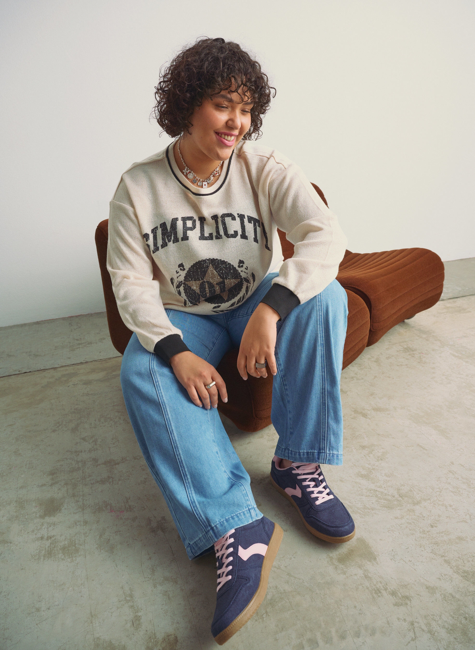 Zizzi Sweatshirt van gestructureerde jersey met frontprint, Beige, Image image number 0