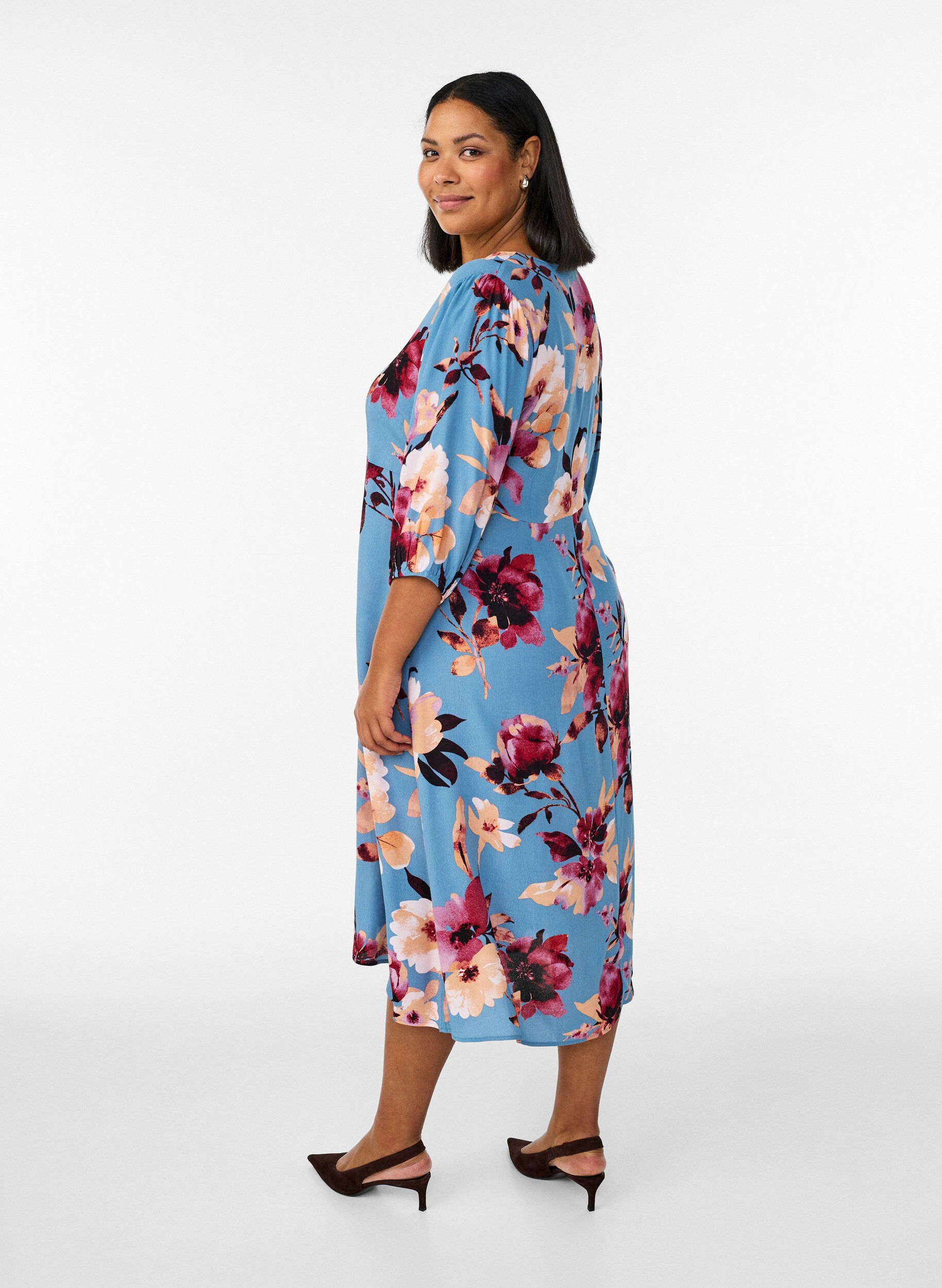 Zizzi Midi-jurk met bloemenprint en 3/4 mouwen, Blauw, Model image number 2