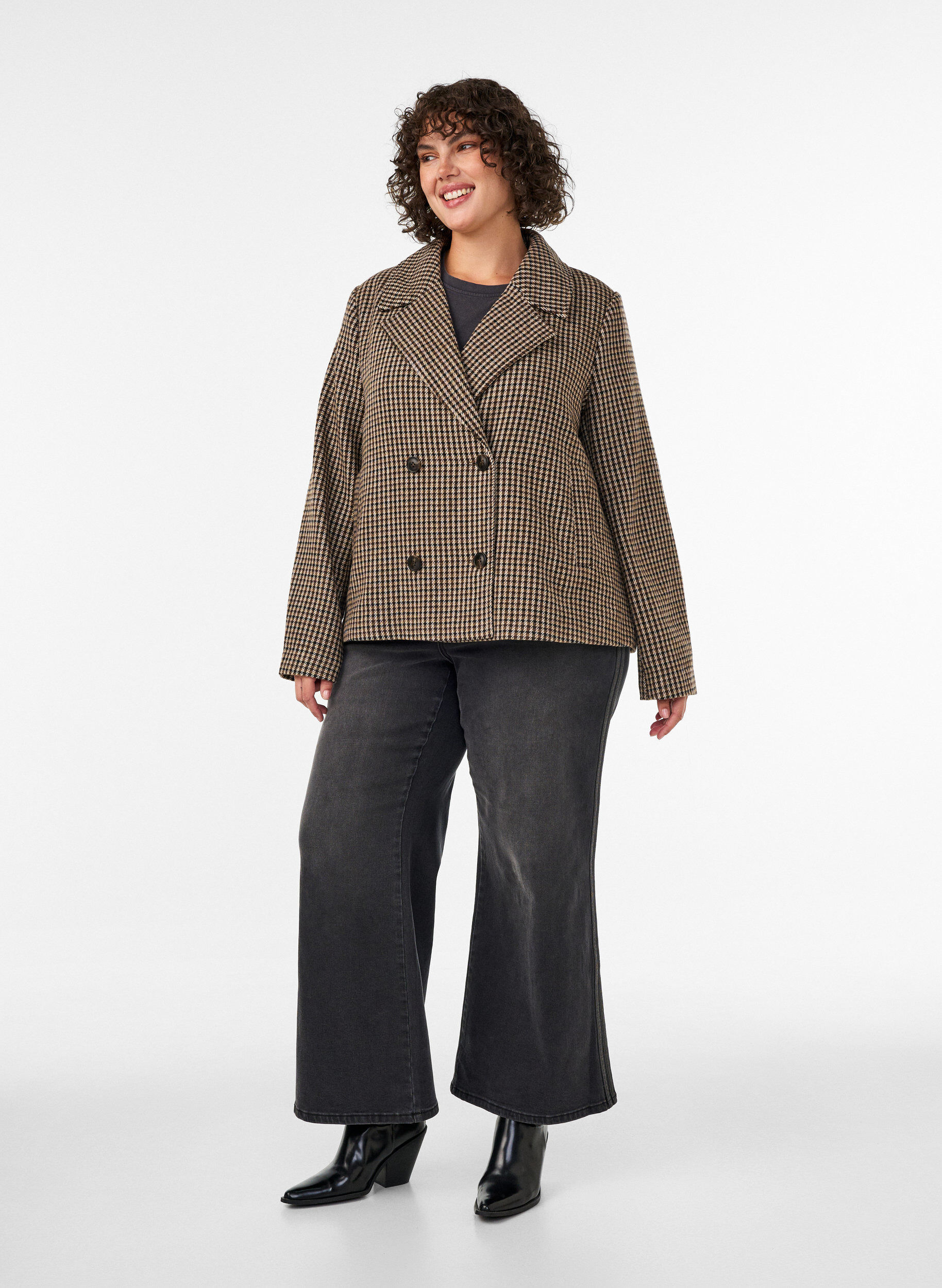 ZizziKorte geruite jas met dubbelrijige knoopsluiting, Bruin, Model image number 1