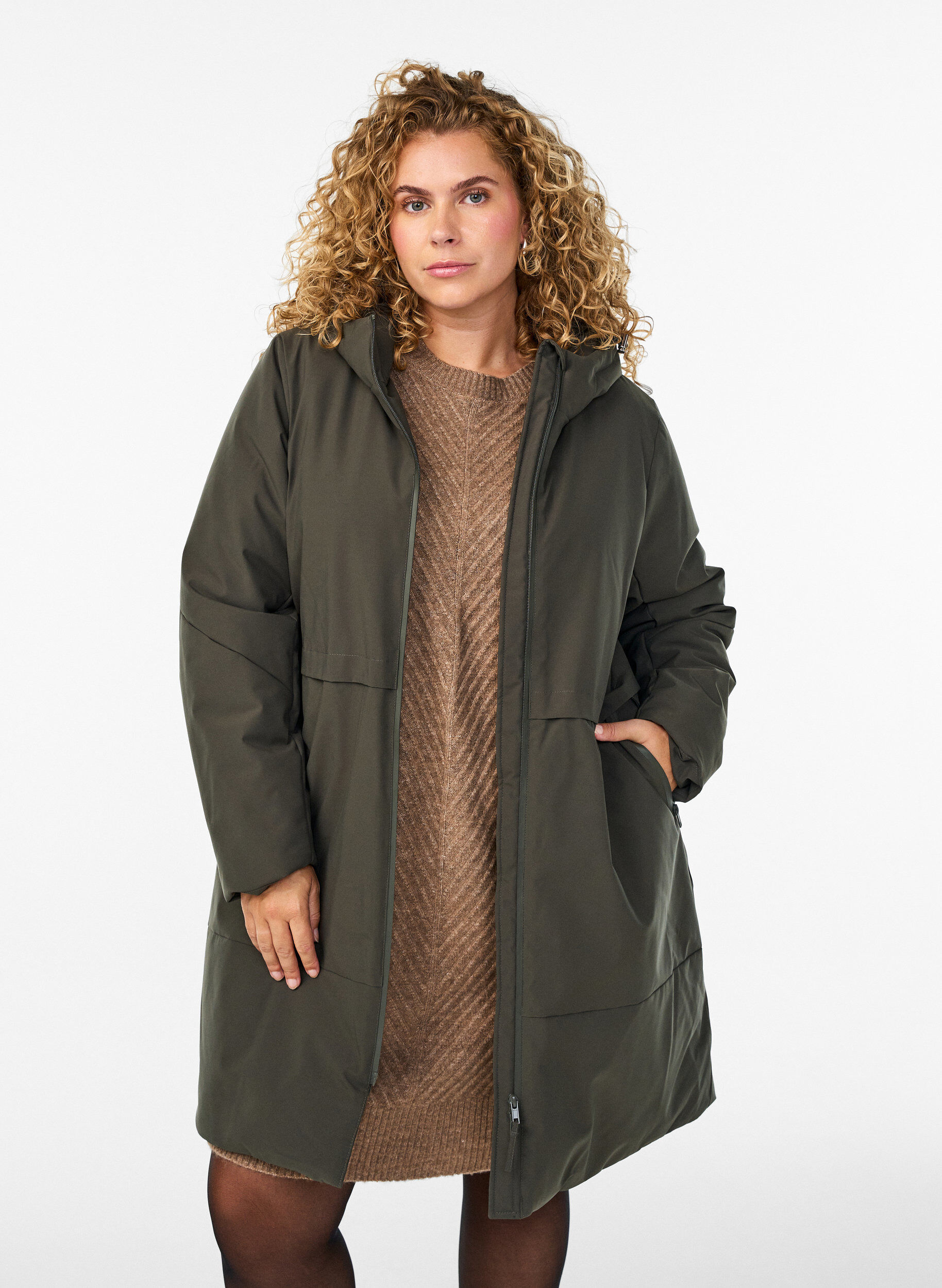 Zizzi Winterjas met verstelbare taille, Groen, Model image number 0