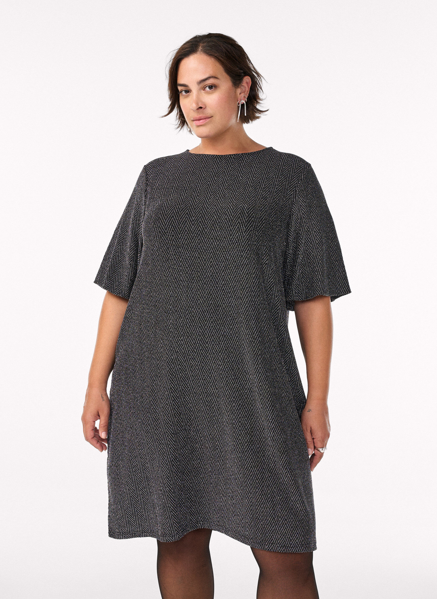 Korte jurk met glitterpatroon, Zwart, Model