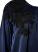 Satijnen blouse met kanten applicatie en parels, Blauw, Packshot image number 2